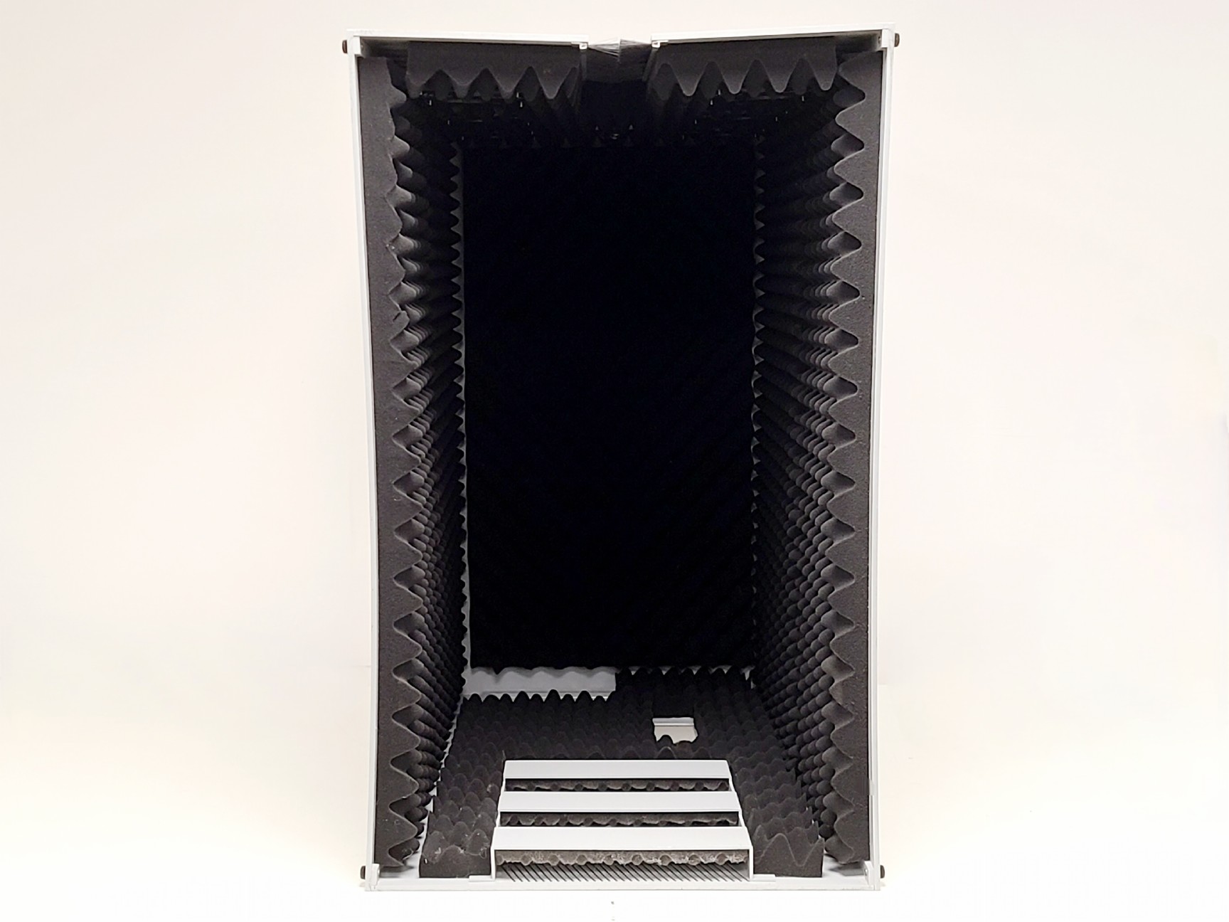 Image of MS WAT-902 Noise Reduction Enclosure for Water Chiller