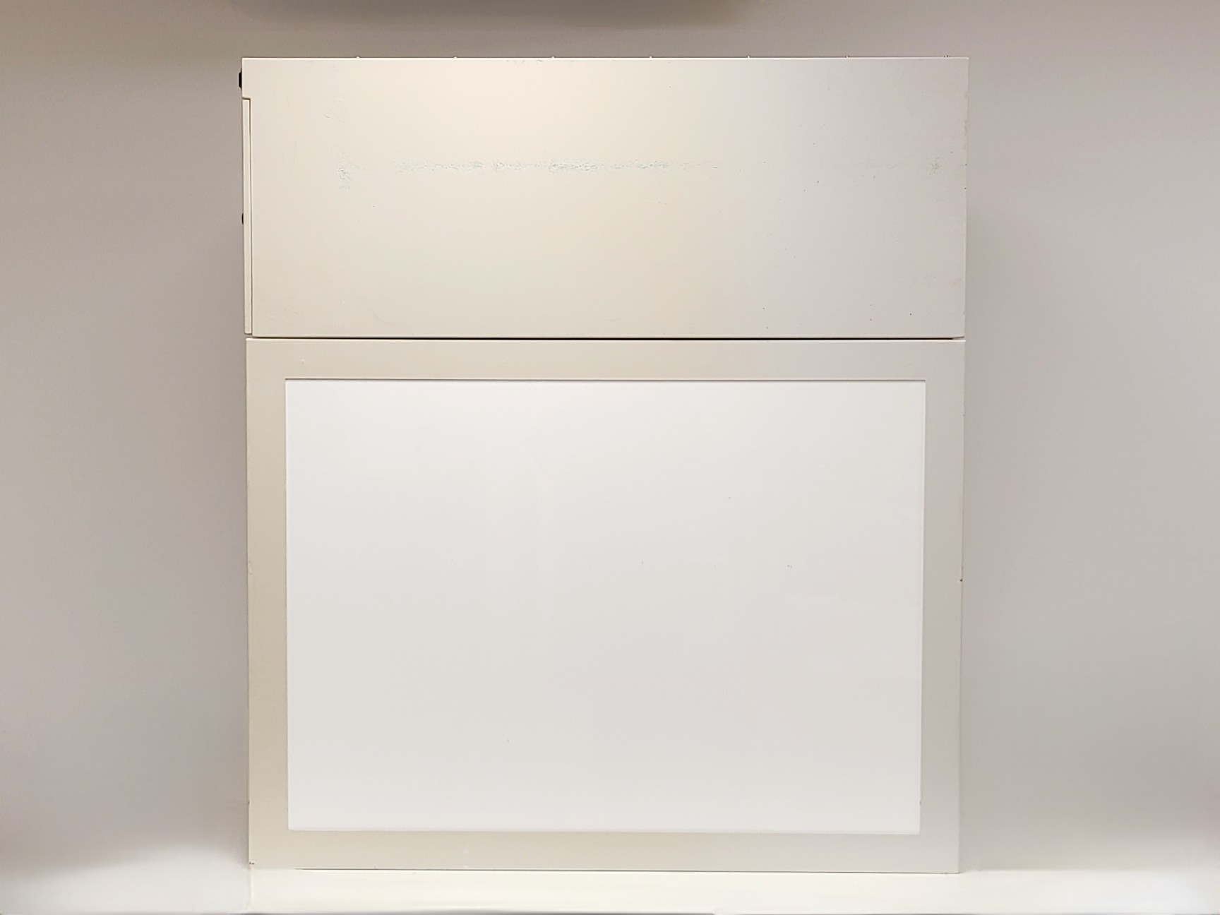 Image of Labcaire Aura 550L Fume Hood