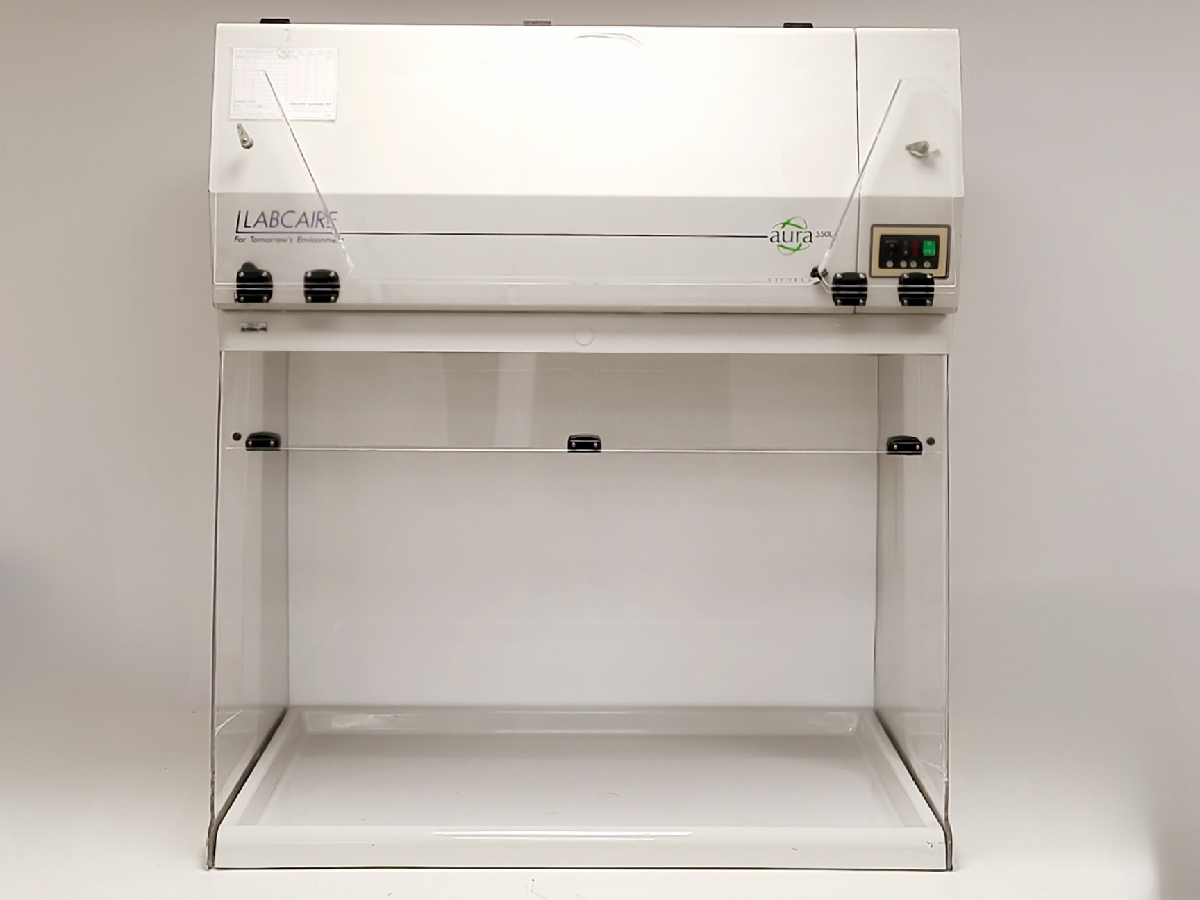 Image of Labcaire Aura 550L Fume Hood