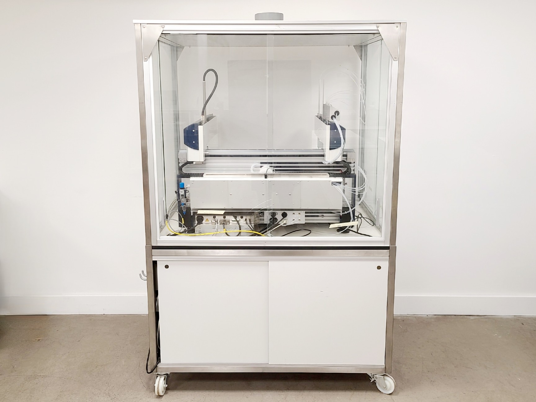 Image of Bruker SamplePro - Sample Preparation for NMR by Solid Phase Extraction
