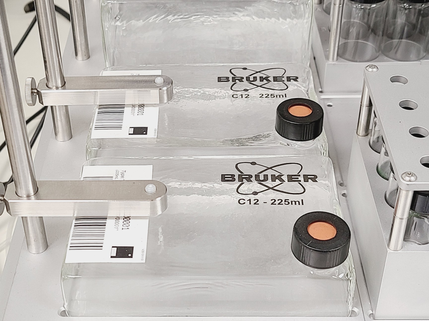 Image of Bruker SamplePro - Sample Preparation for NMR by Solid Phase Extraction