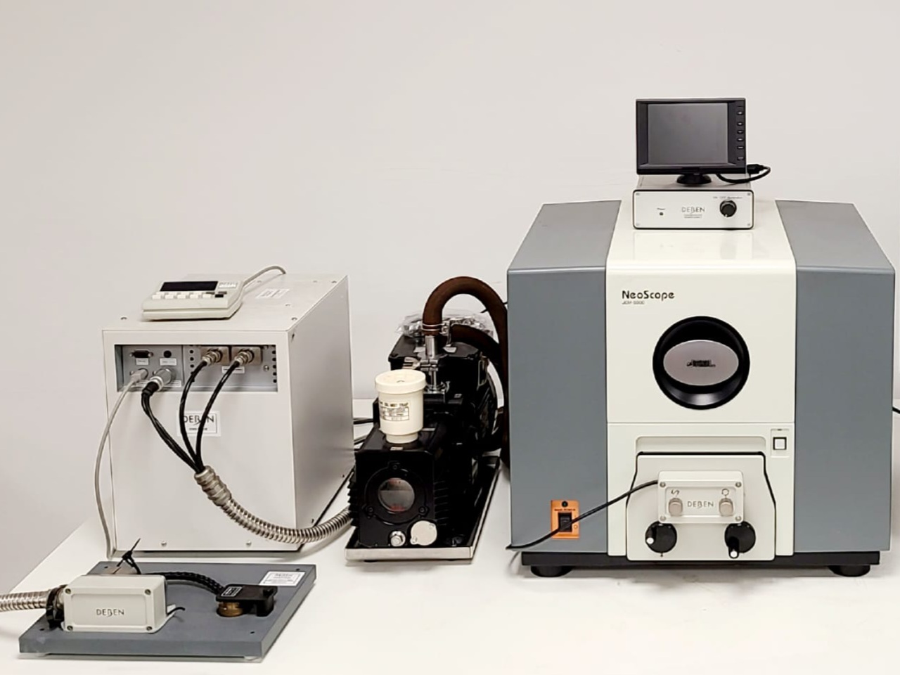 Image of JEOL Neoscope JCM-5000 Scanning Electron Microscope SEM w/ Accessories Lab