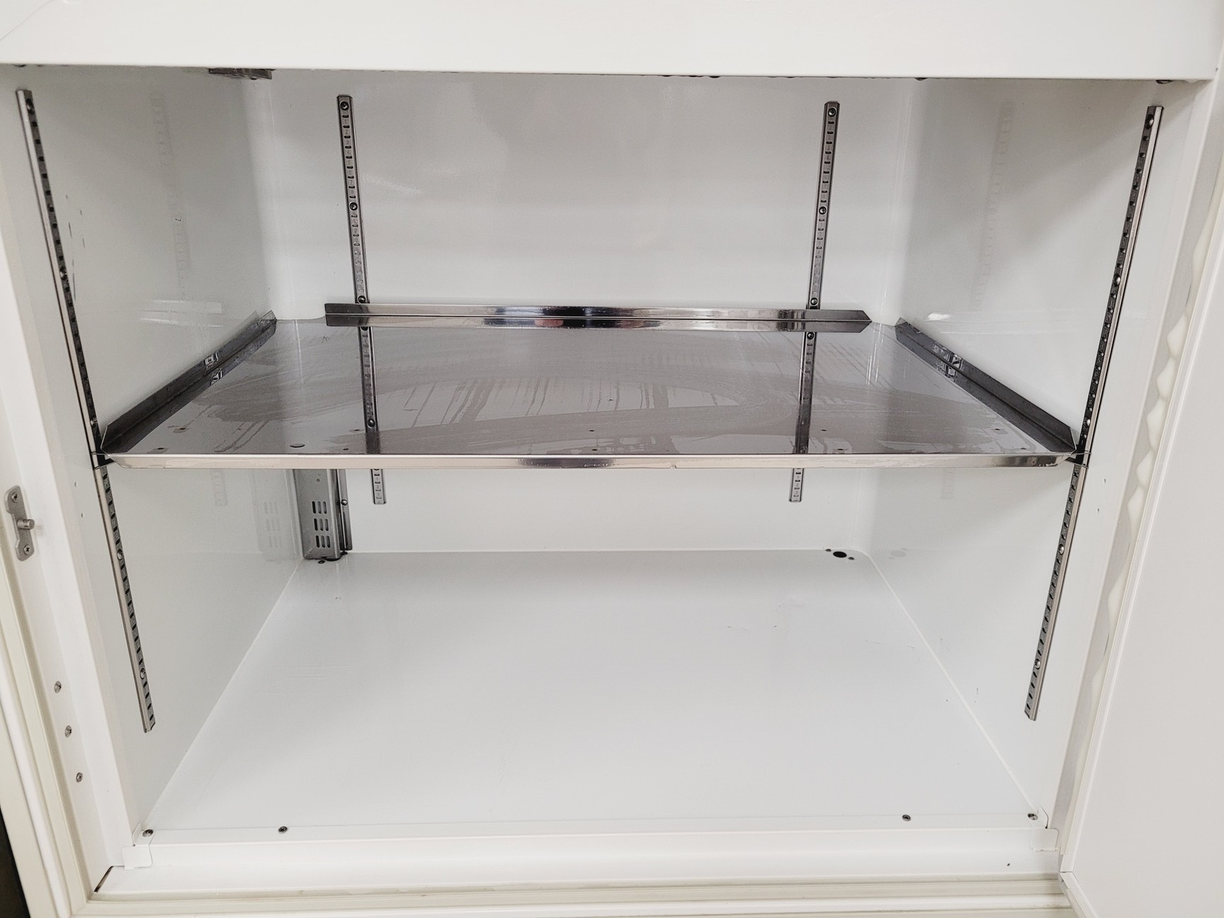 Image of Sanyo MDF-U73V Ultra-Low Temperature Freezer -86 Lab