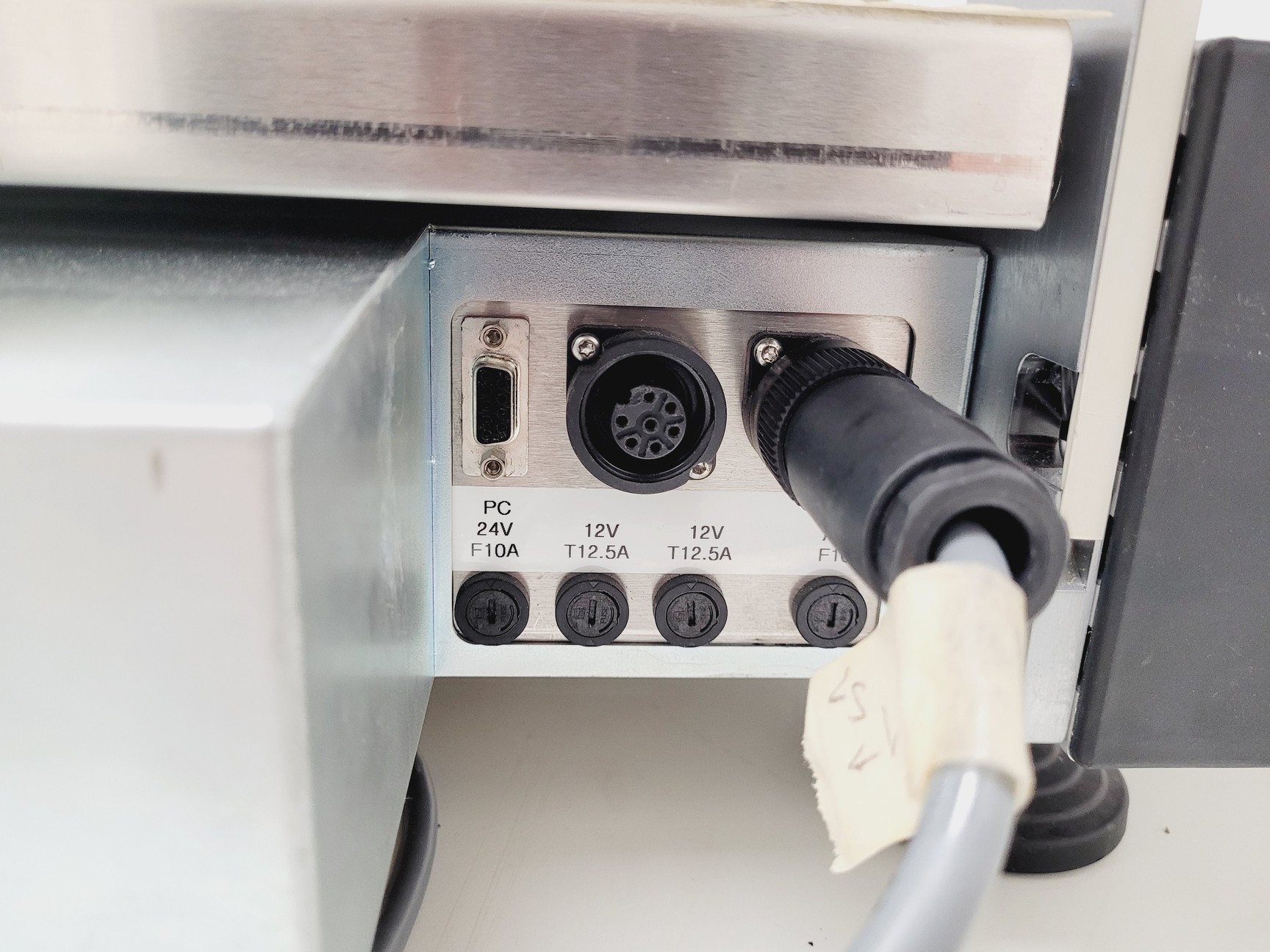 Image of Aviso TheOnyx Liquid Handler