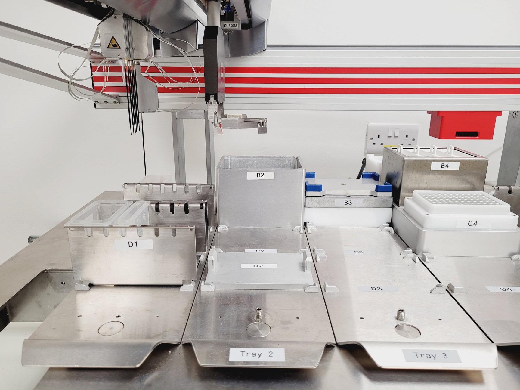 Image of Aviso TheOnyx Liquid Handler