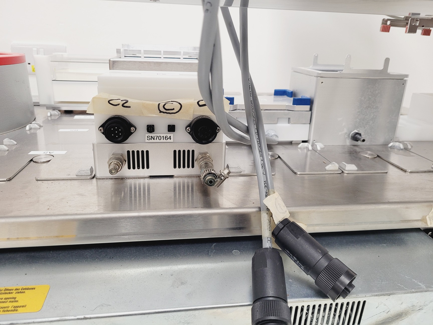 Image of Aviso TheOnyx Liquid Handler