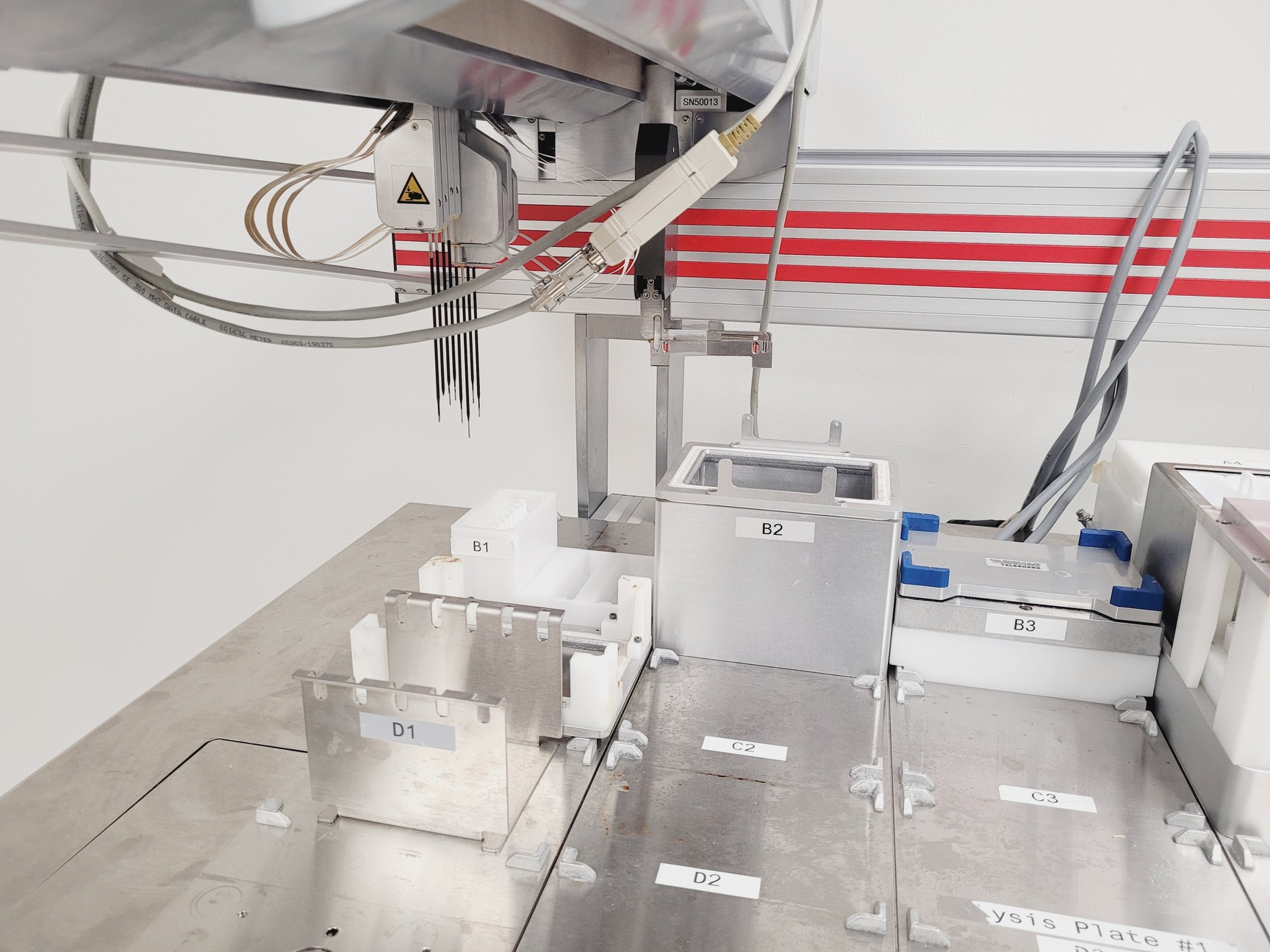 Image of Aviso TheOnyx Liquid Handler