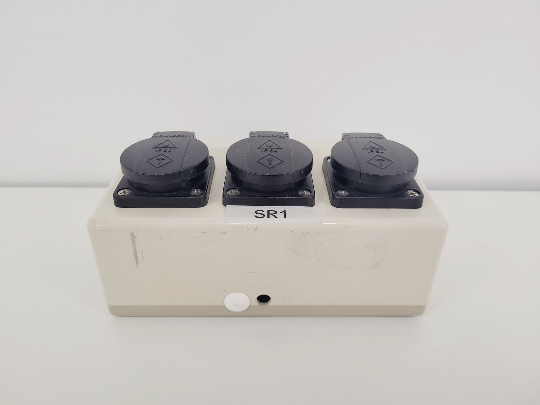 Image of Aviso TheOnyx Liquid Handler
