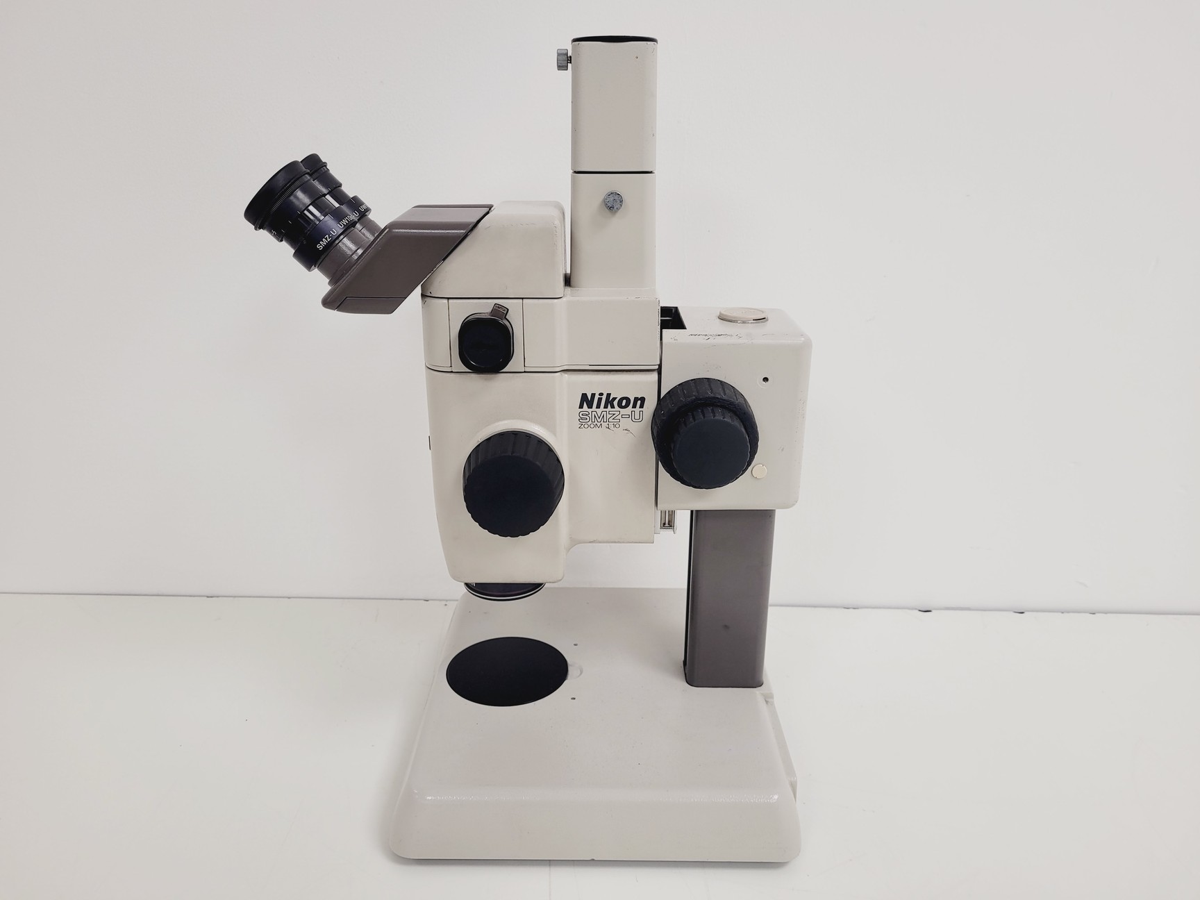 Image of Nikon SMZ-U Stereozoom Microscope Lab