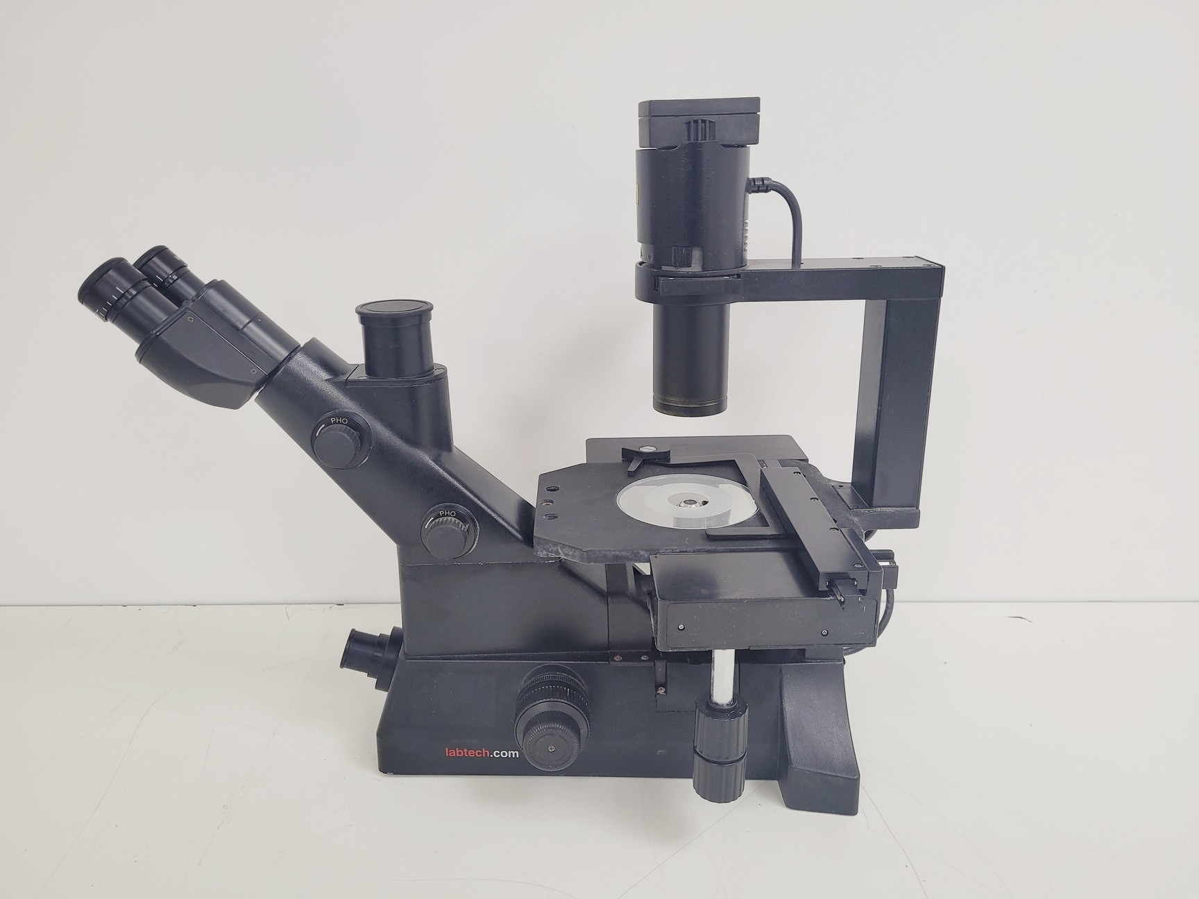 Image of Labtech.com LSTi-1000 Inverted Microscope w/ 4 x Objectives 4,10,20,40x