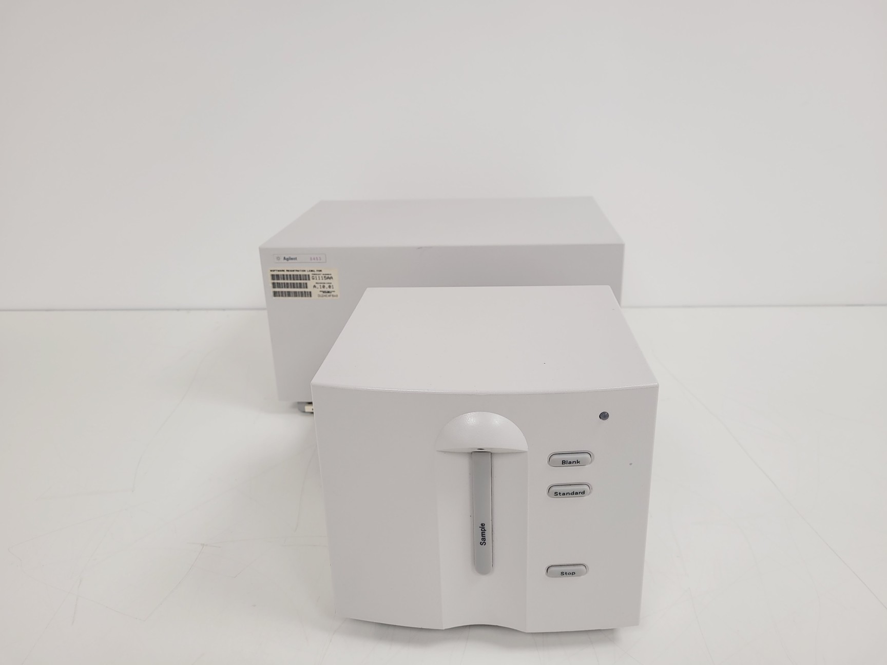 Image of Agilent 8453 UV/VIS G1103A Spectrophotometer