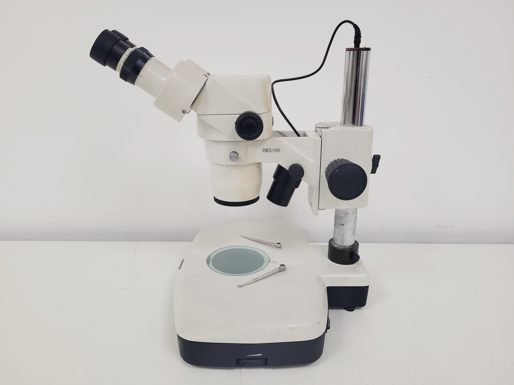 Image of Motic SMZ-168 Stereo Microscope Lab
