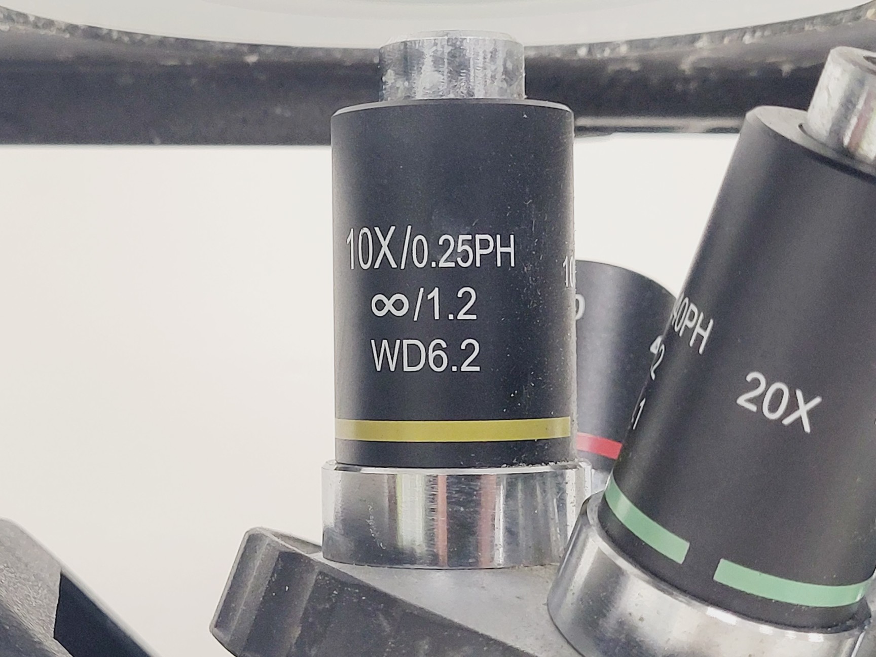 Image of HIPROVE XD-202 Inverted Biological Microscope w/ 4 x Objectives