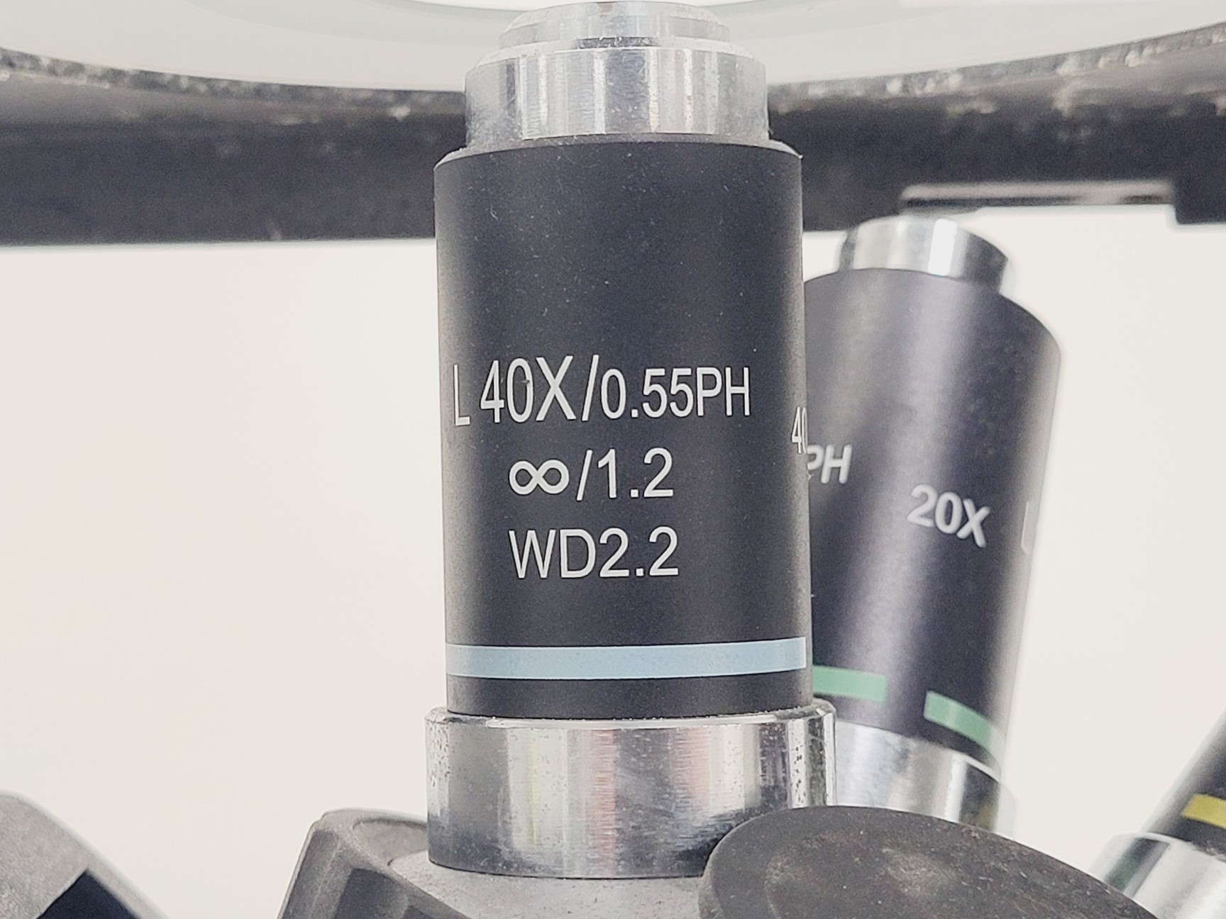 Image of HIPROVE XD-202 Inverted Biological Microscope w/ 4 x Objectives