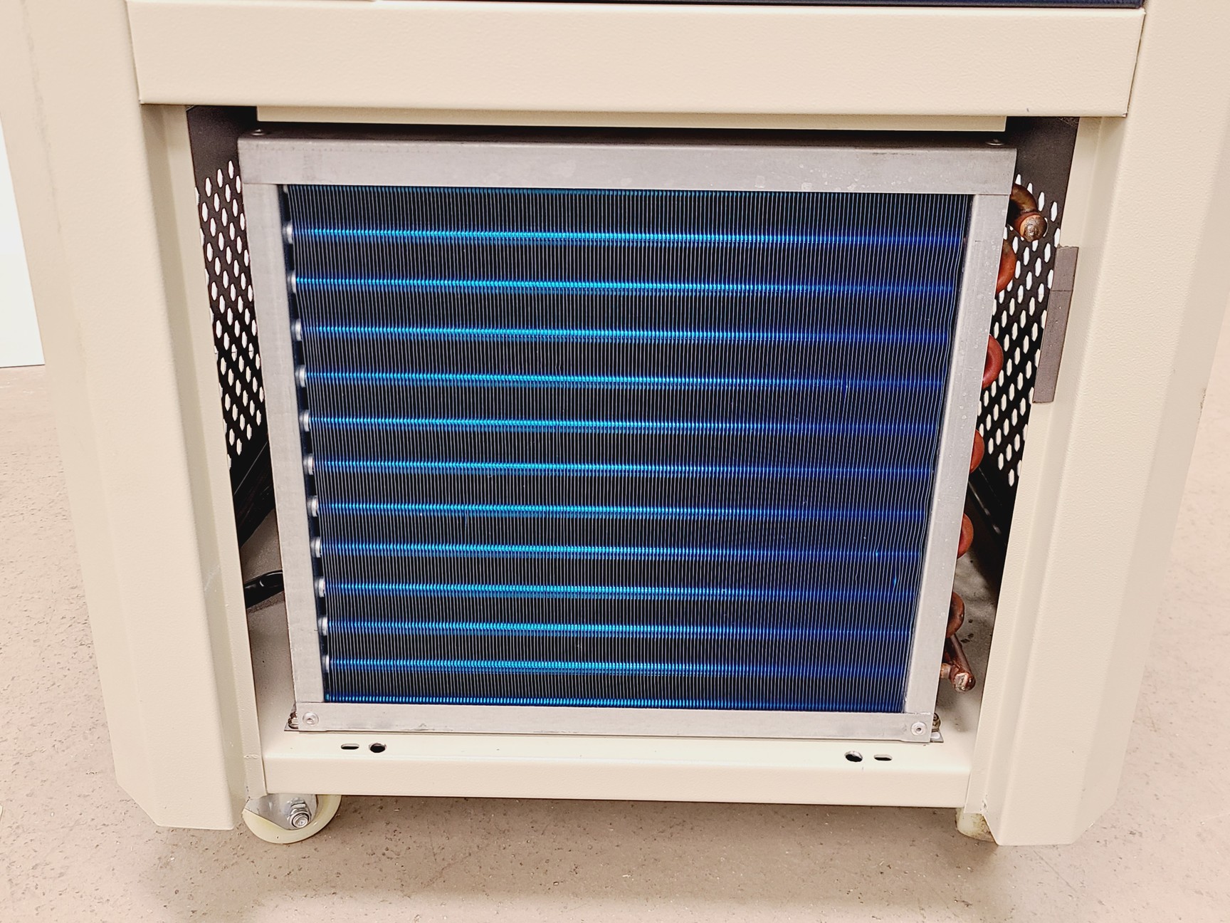 Image of  High & Low Temperature Circulating Device UHC-10/-20+200 Lab