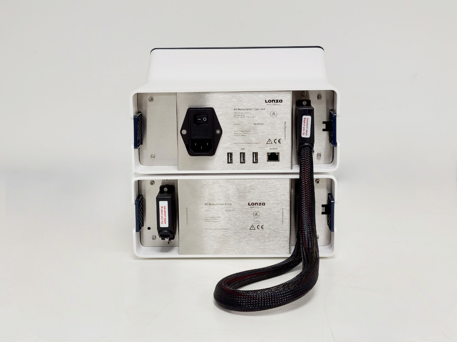 Image of Lonza 4D-Nucleofactor Electroporation System Core & X Units Lab