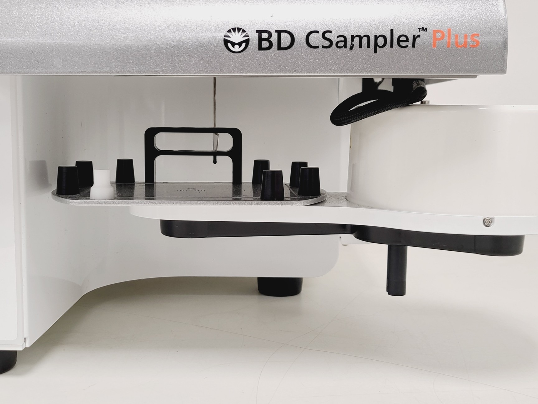 Image of BD Accuri C6 Plus Flow Cytometer System w/ PC & Software Lab