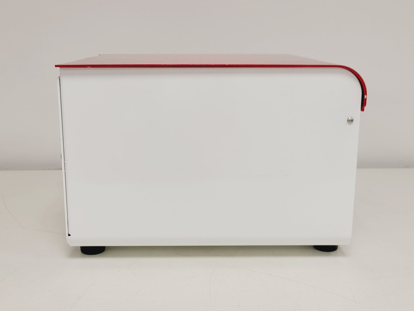 Image of BD Accuri C6 Plus Flow Cytometer System w/ PC & Software Lab