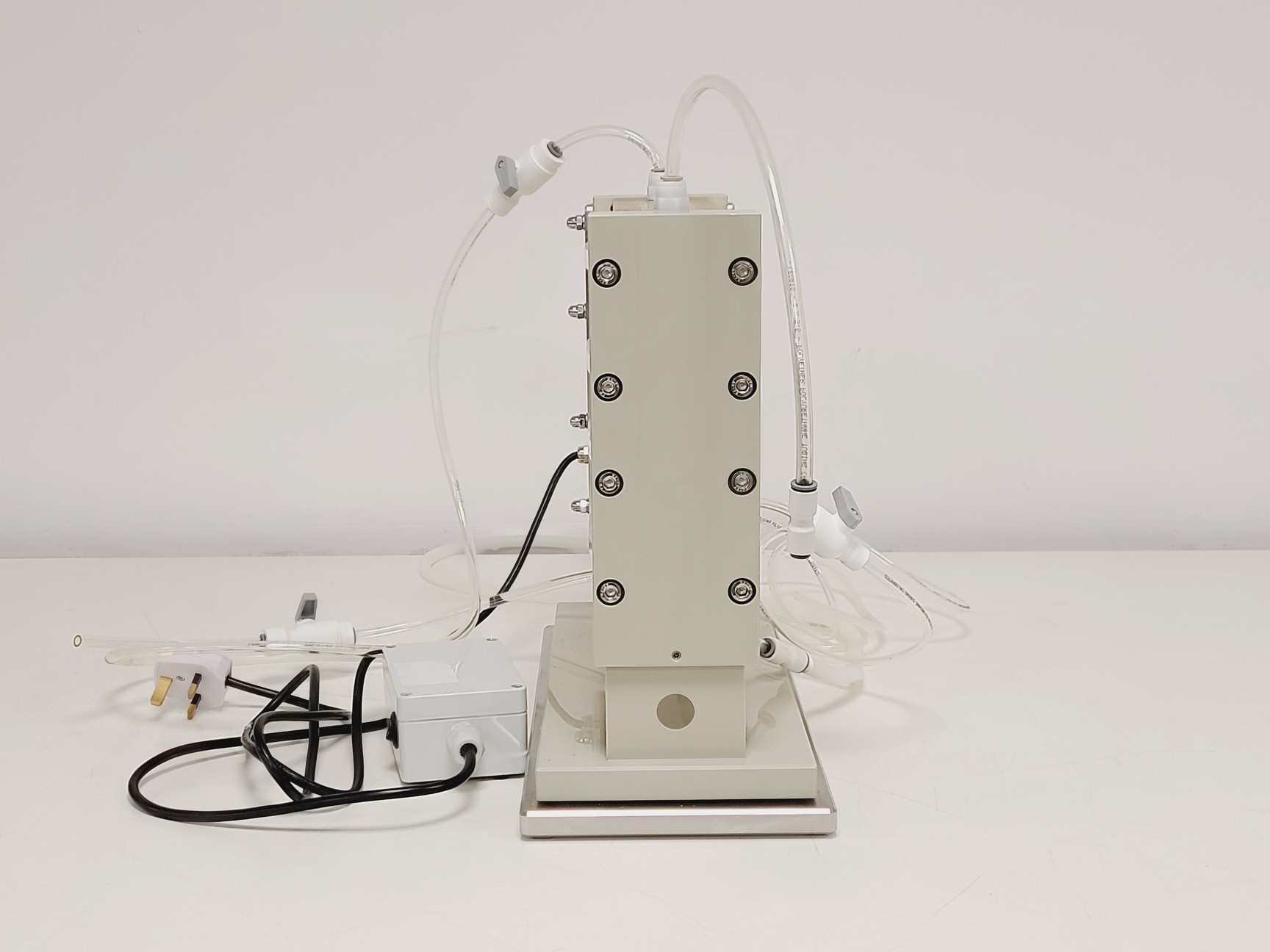 Image of Sani Membranes Vibro-Lab 3500 and WT600 TFF System Lab