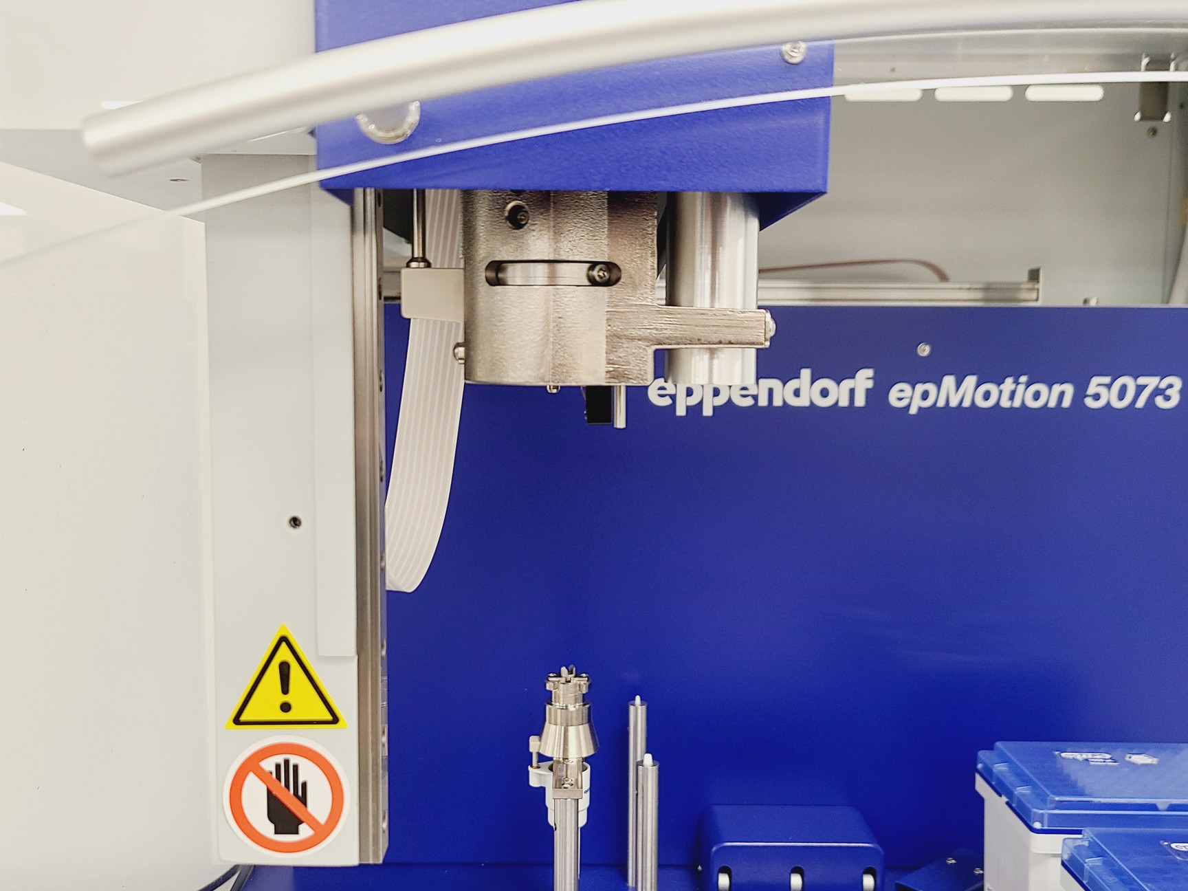Image of Eppendorf epMotion 5073 Liquid Handling System w/ Accessories and Consumables