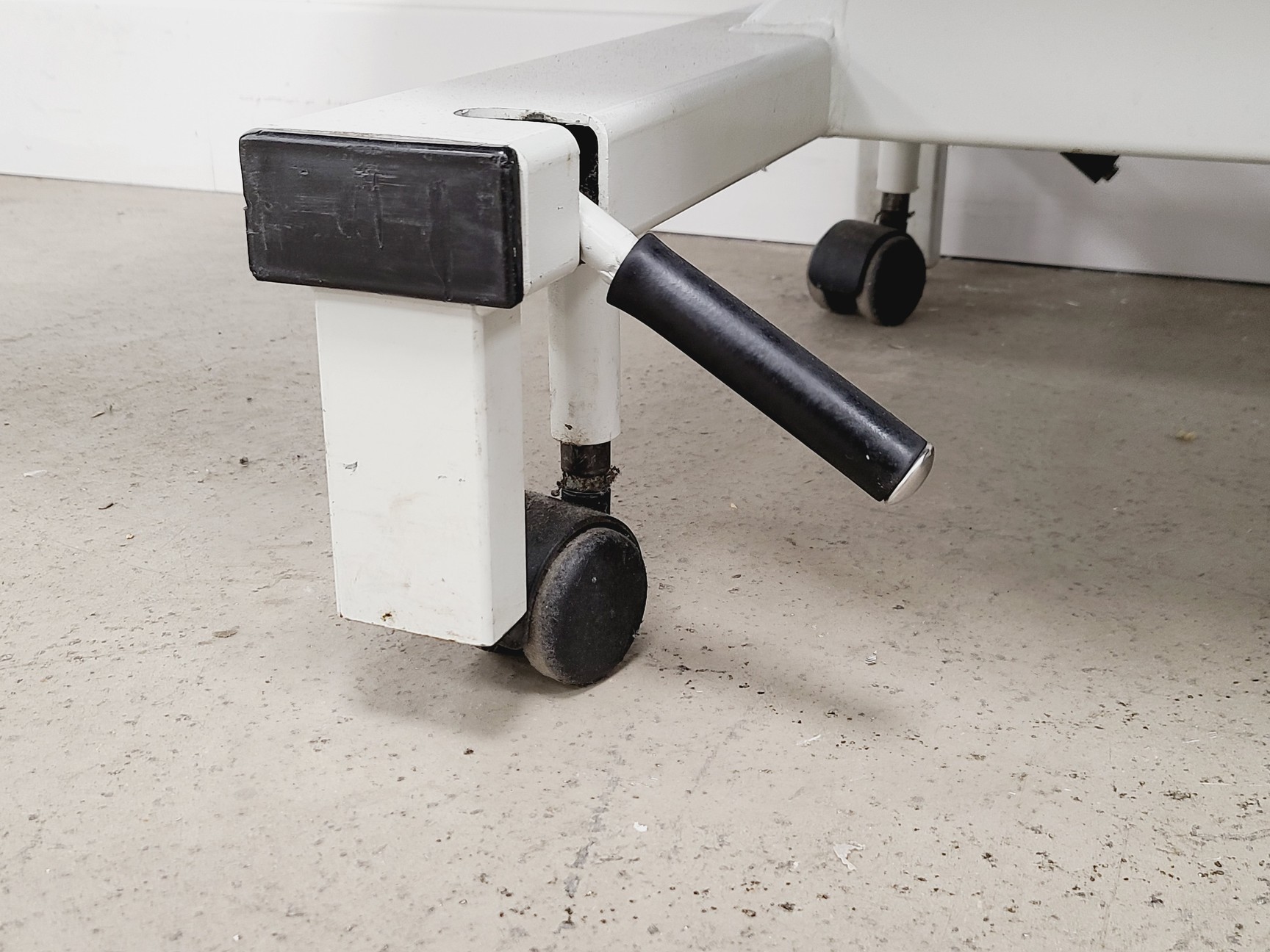 Image of The Plinth Company Hydraulic Medical Plinth