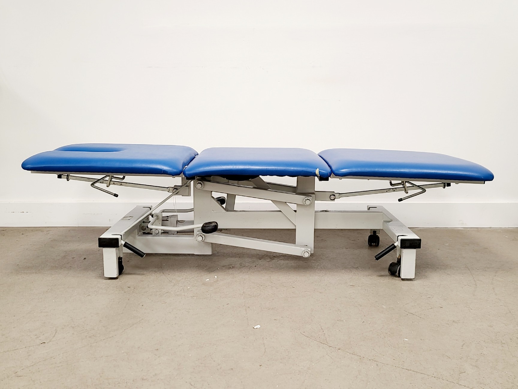 Image of The Plinth Company Hydraulic Medical Plinth