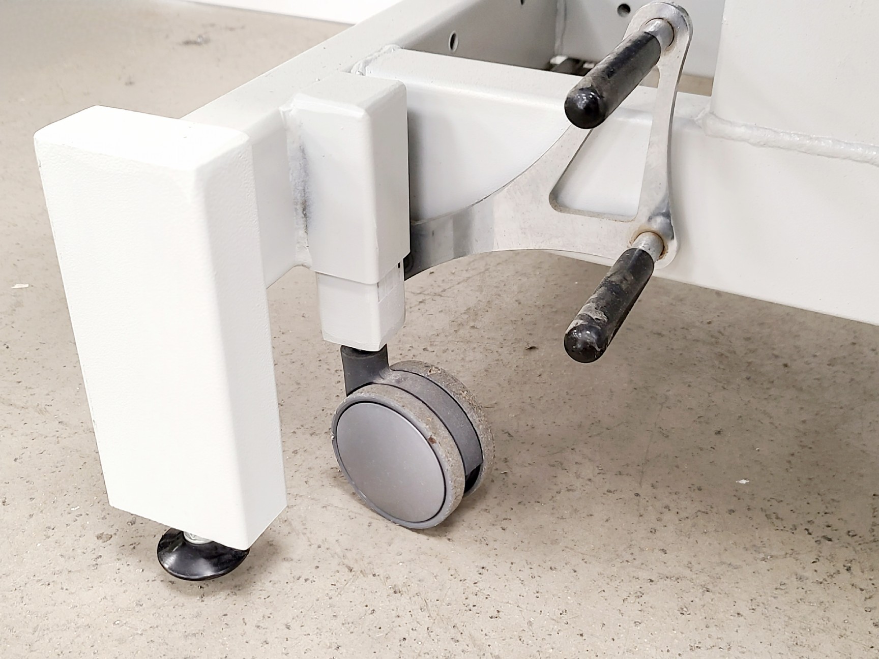 Image of Physio Med Electric Medical Plinth