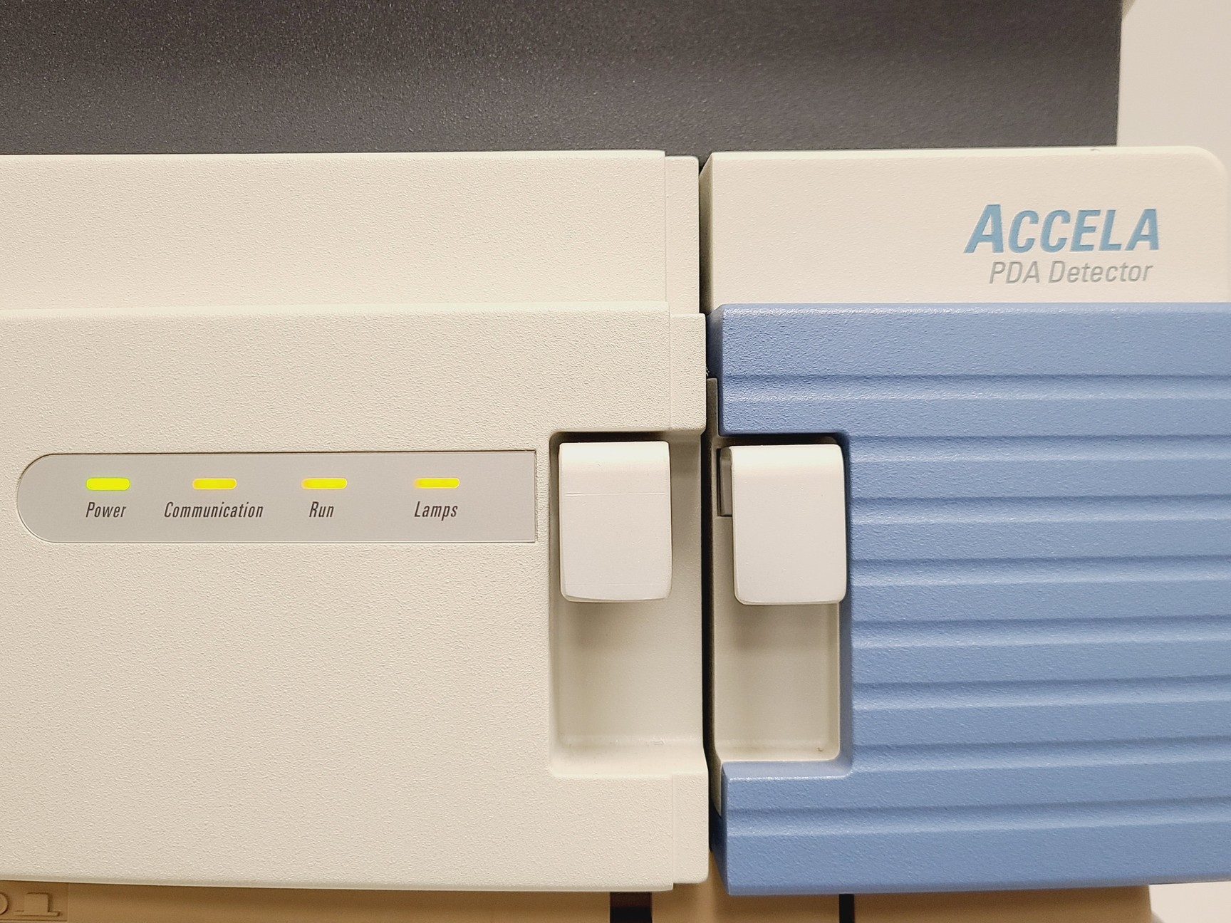 Image of Thermo Accela UHPLC-UV System