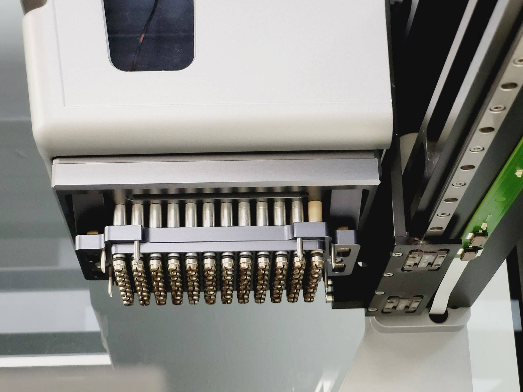 Image of Hamilton Microlab STARlet Liquid Handling Workstation CO- RE 96 & Software