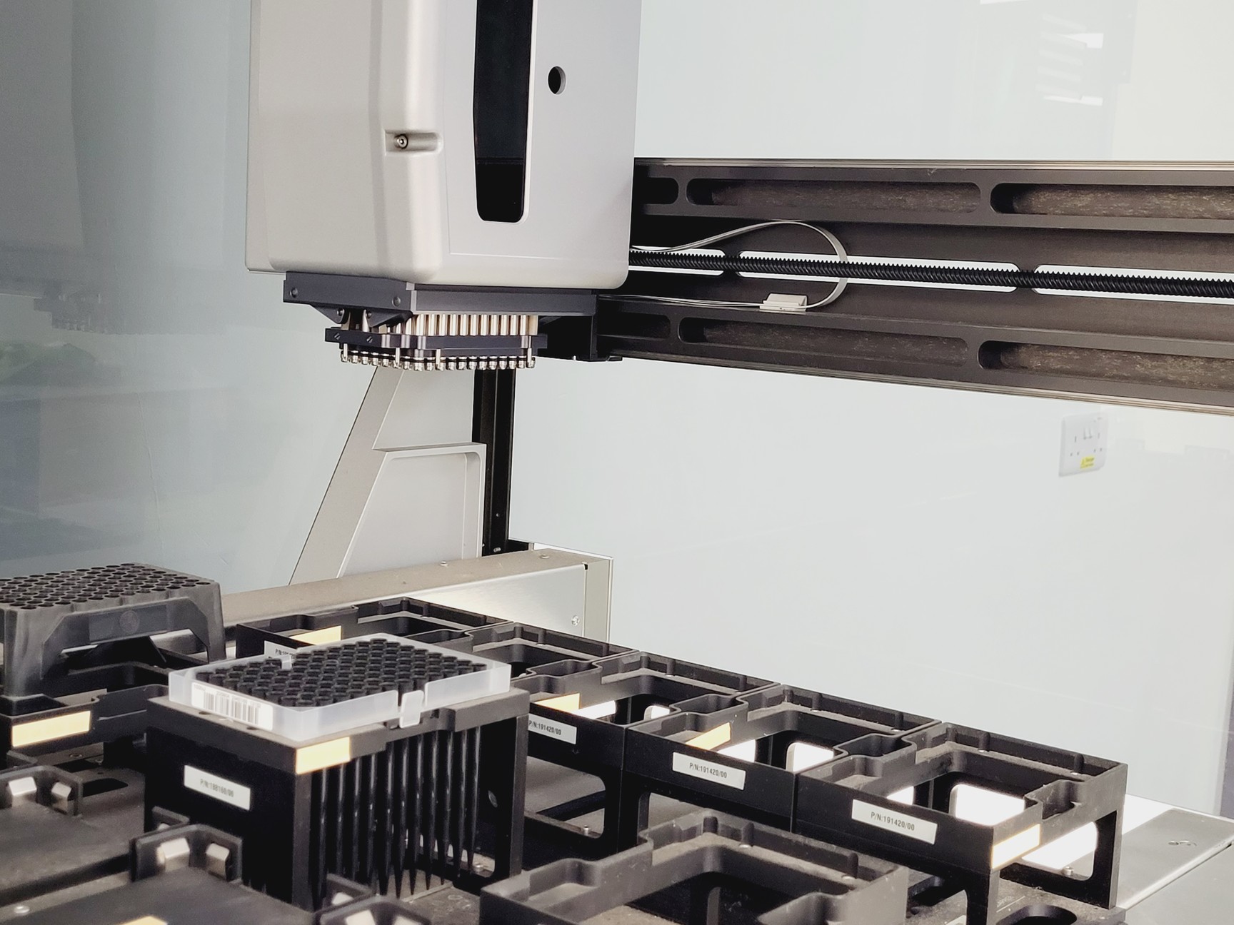 Image of Hamilton Microlab STARlet Liquid Handling Workstation CO- RE 96 & Software