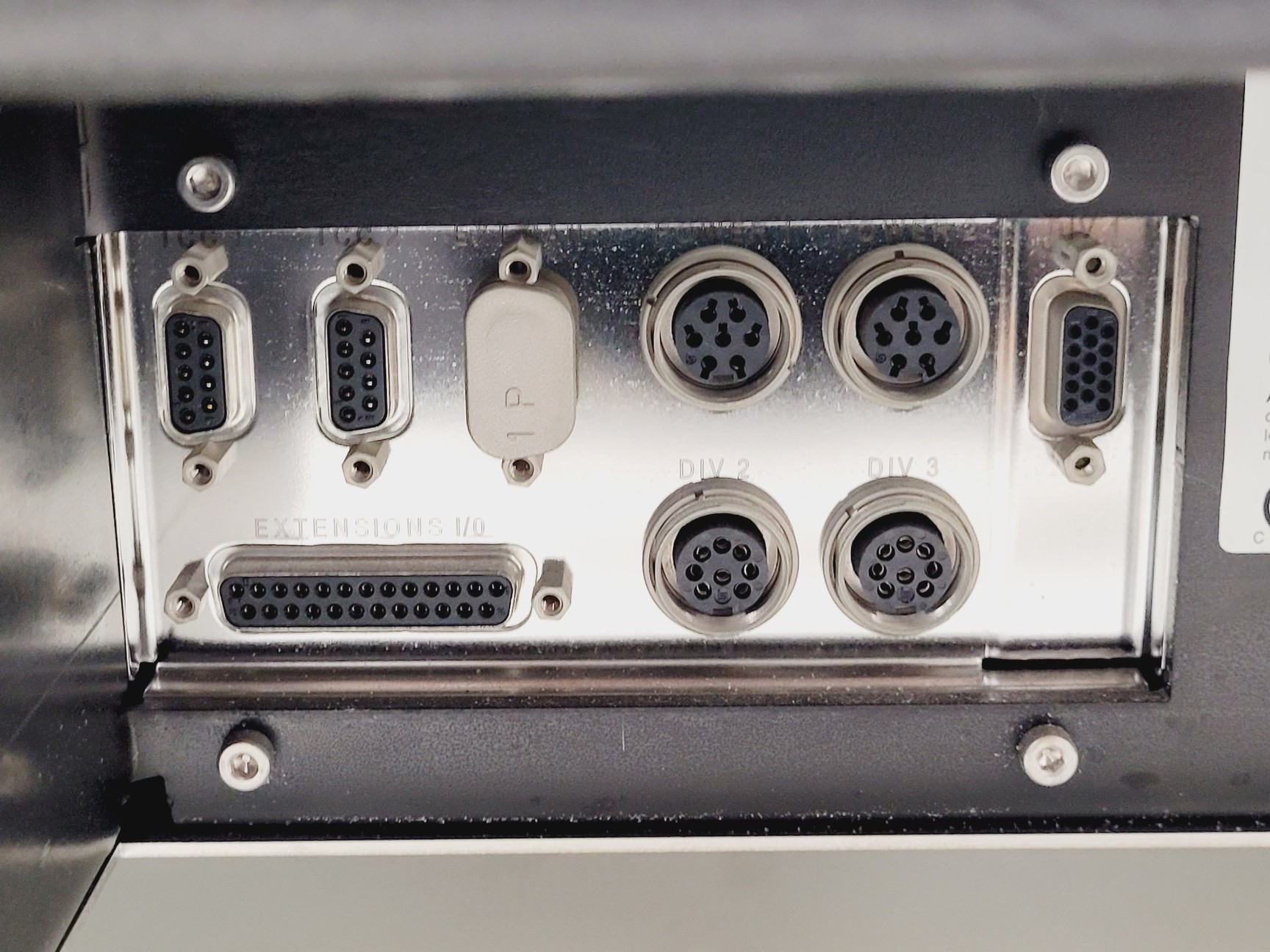 Image of Hamilton Microlab STARlet Liquid Handling Workstation CO- RE 96 & Software