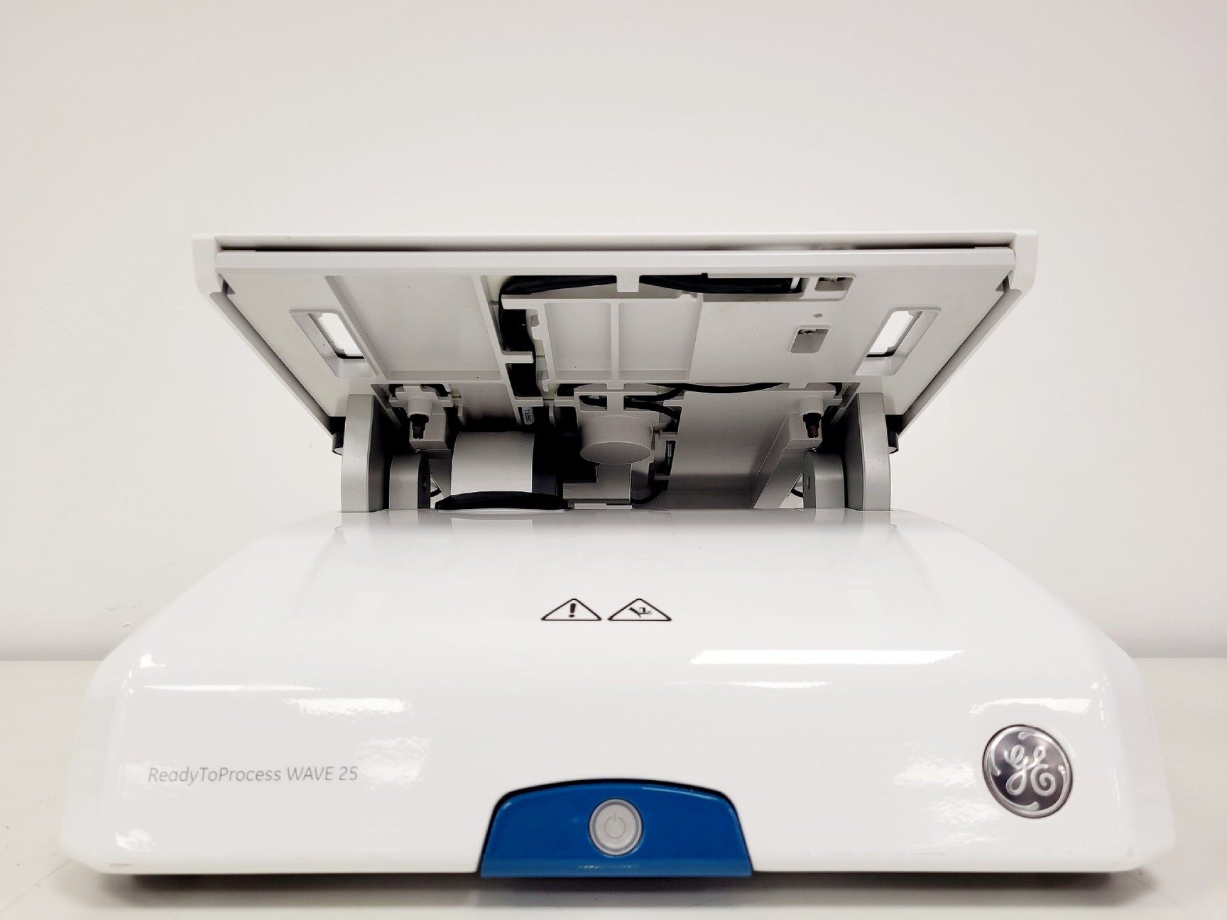 Image of GE ReadyToProcess Wave 25 Rocker Lab