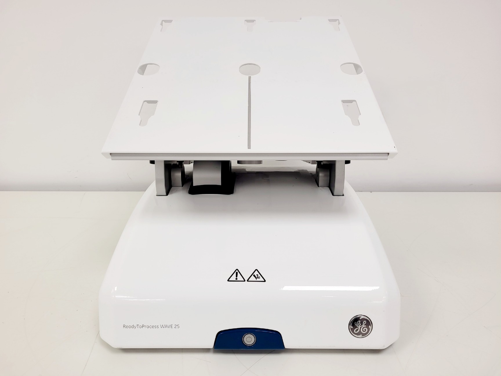 Image of GE ReadyToProcess Wave 25 Rocker Lab