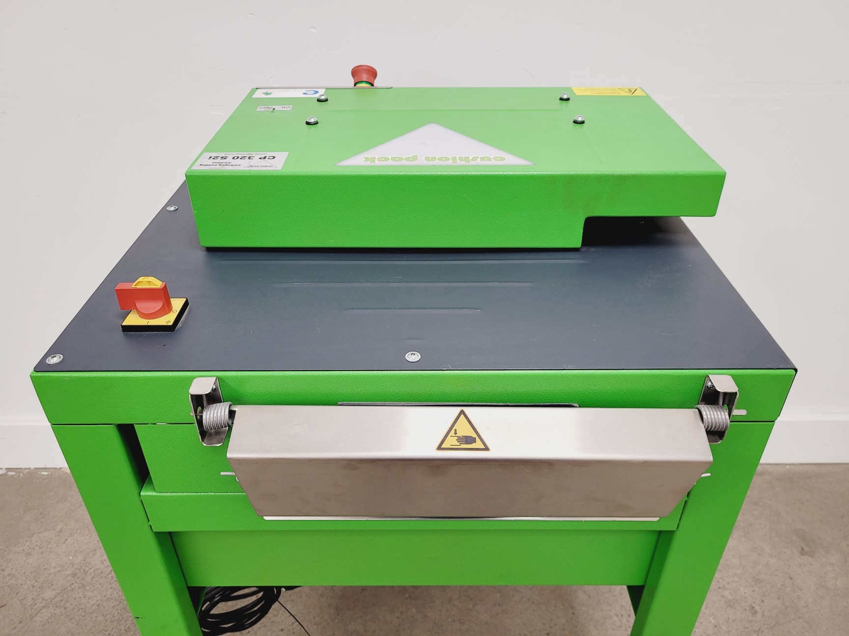 Image of Cushion Pack CP 320 S2i Cardboard Shredder 