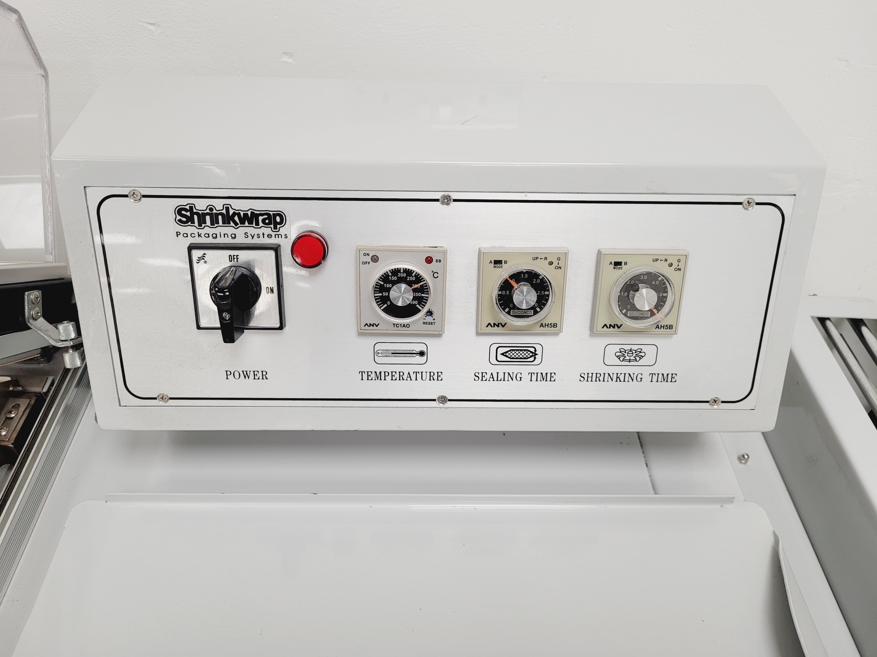 Image of Shrinkwrap 55 Shrinkwrapping Machine