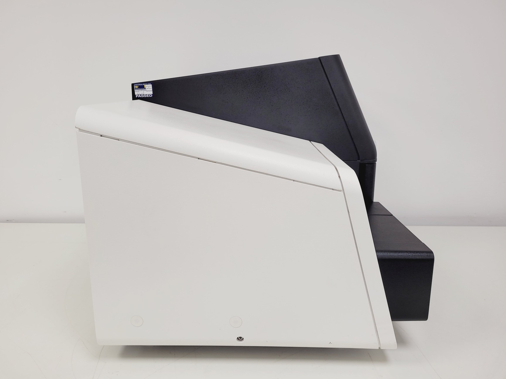 Image of illumina MiSeq DNA Sequencer System Spares/Repair Lab