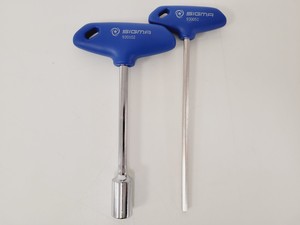 Thumbnail image of Sigma 4-16KS Benchtop Centrifuge