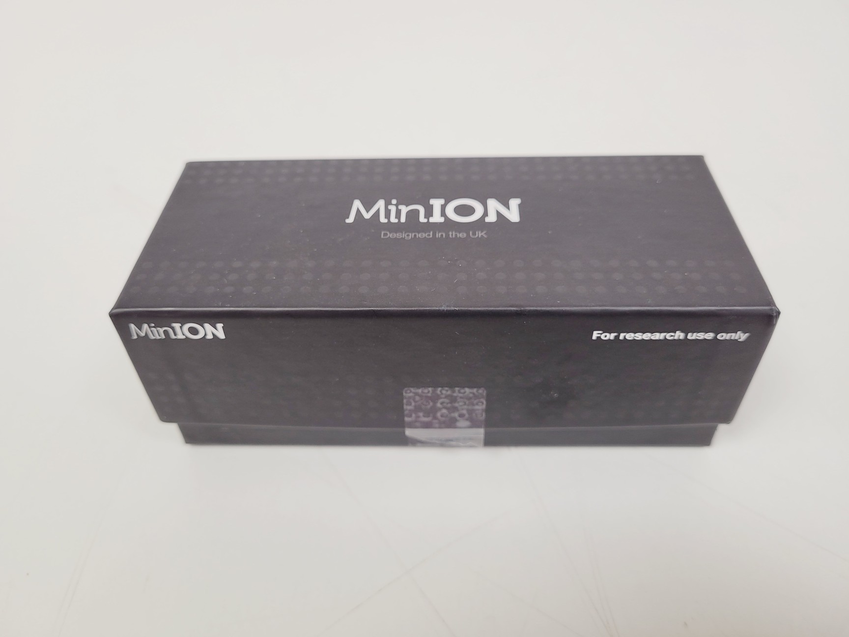 Image of Nanopore MinIT w/ MinION & Flongle 