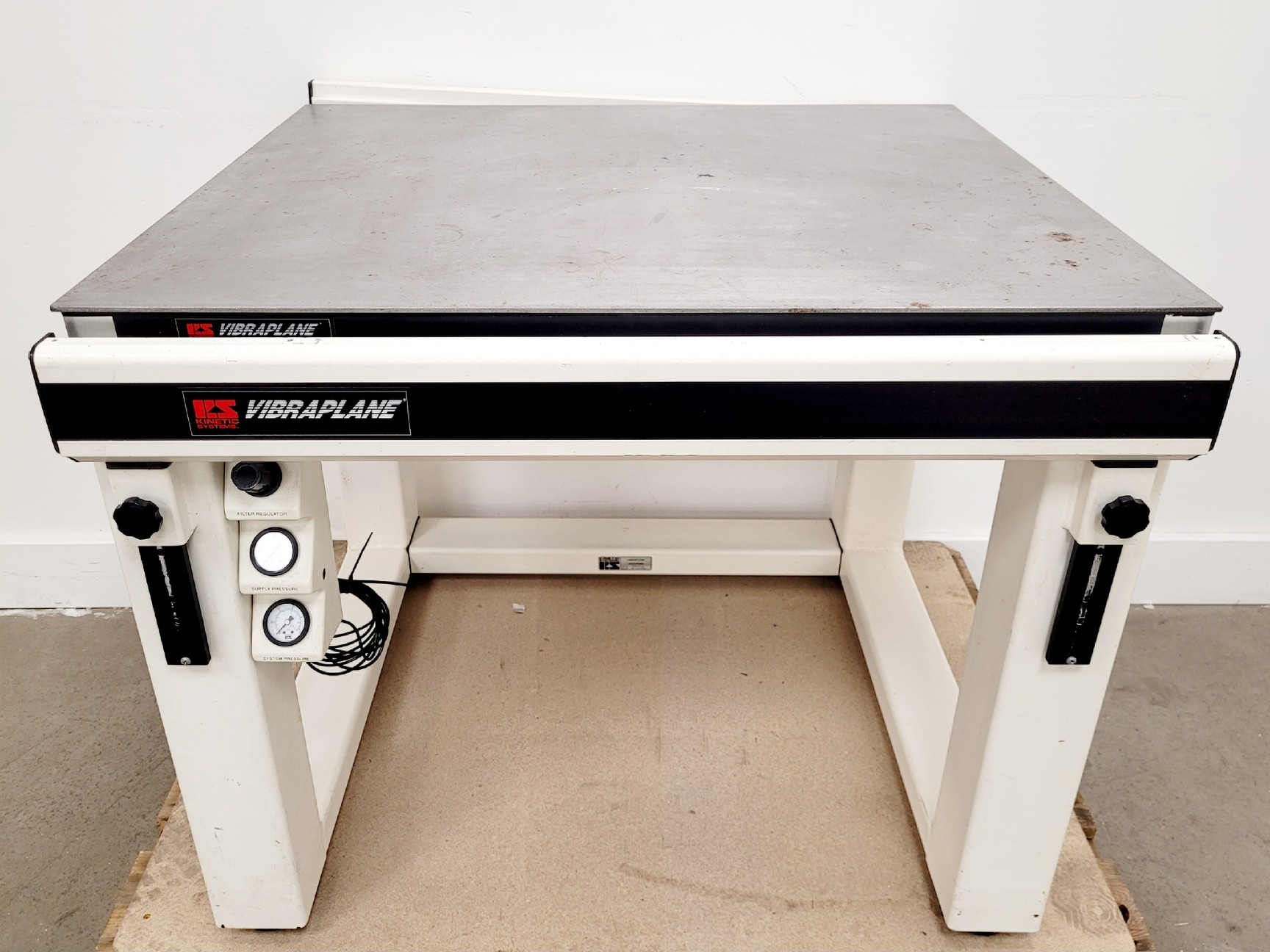 Image of Kinetic Systems Vibraplane 9101-01-22 Anti-vibration Table