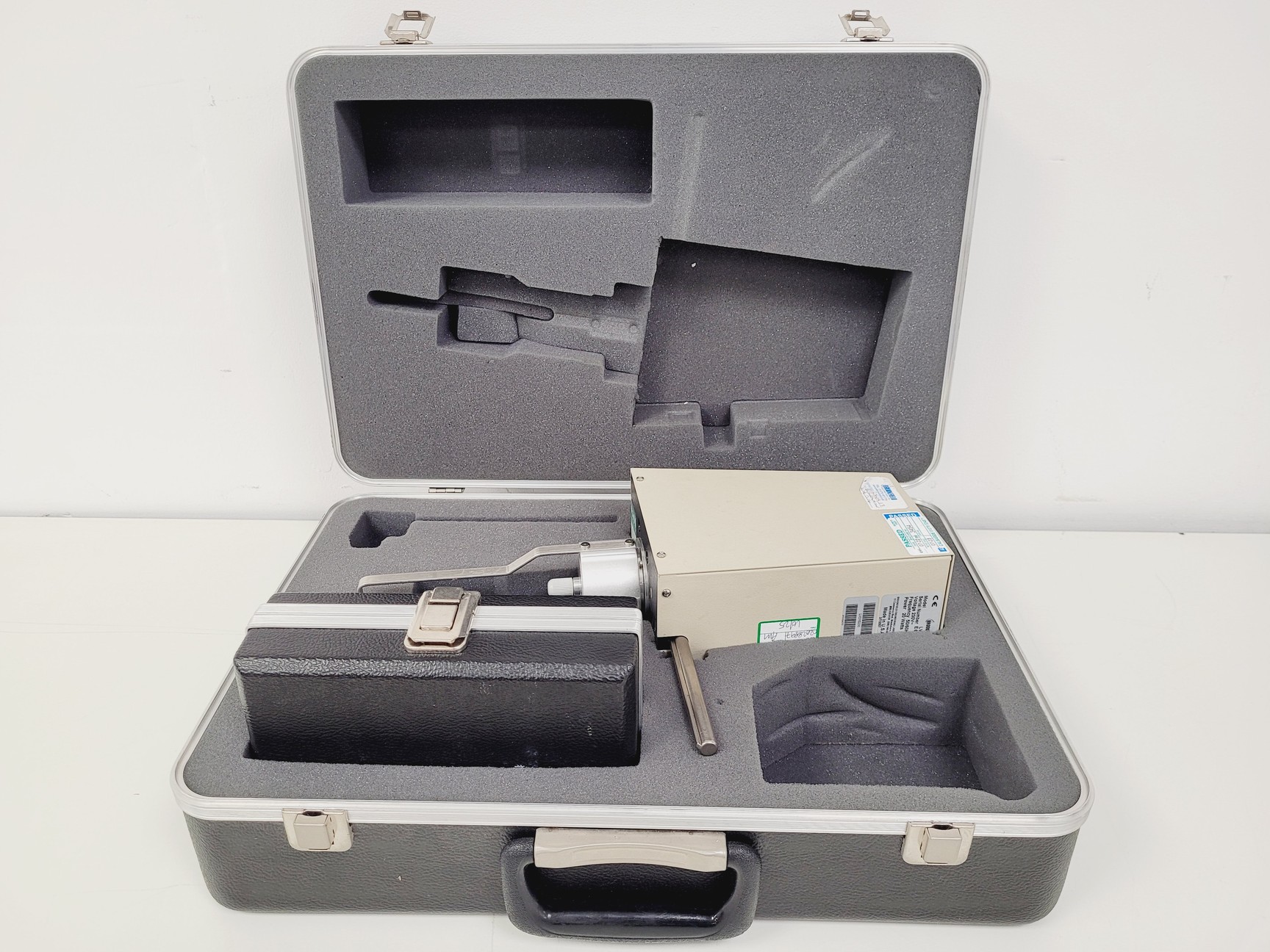 Image of Brookfield LVDVE DV-E Viscometer