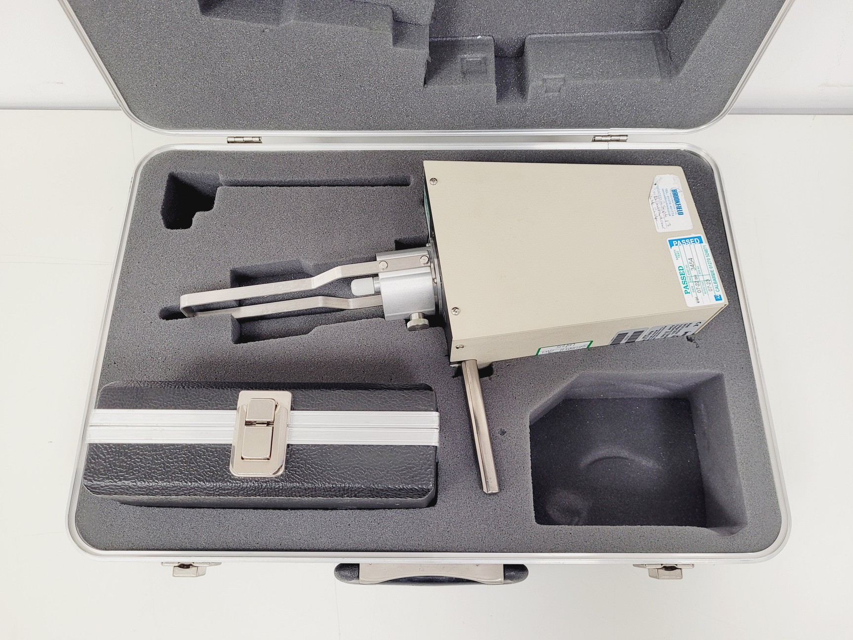 Image of Brookfield LVDVE DV-E Viscometer
