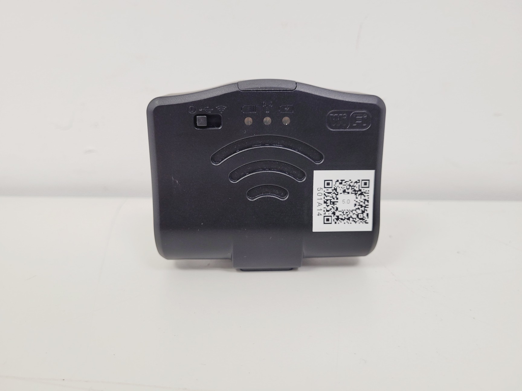 Image of GXCAM-Eclipse WiFi/USB Microscope Camera 5MP w/ Toshiba Laptop and GXCapture