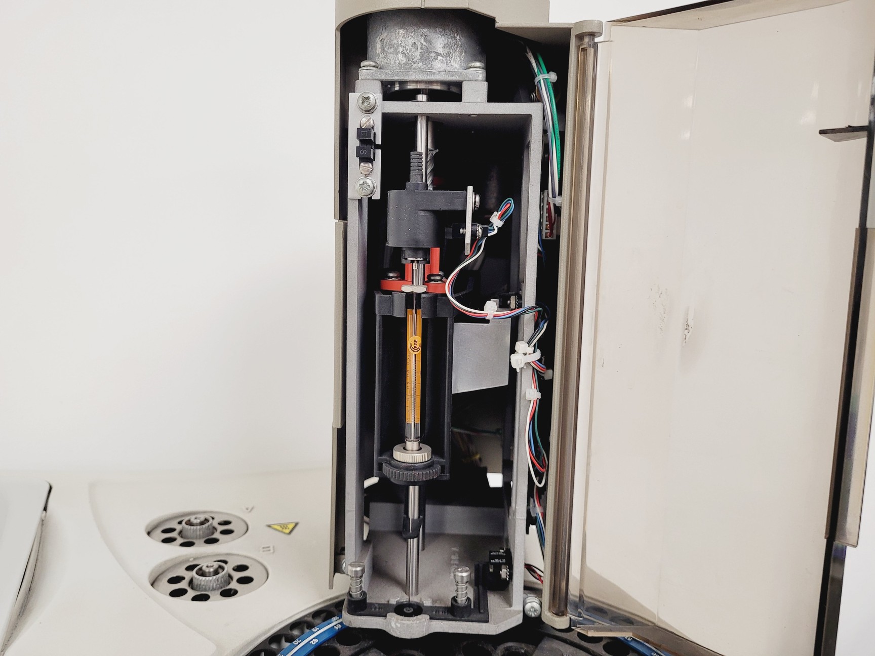 Image of Perkin Elmer Clarus 500 Gas Chromatograph Lab