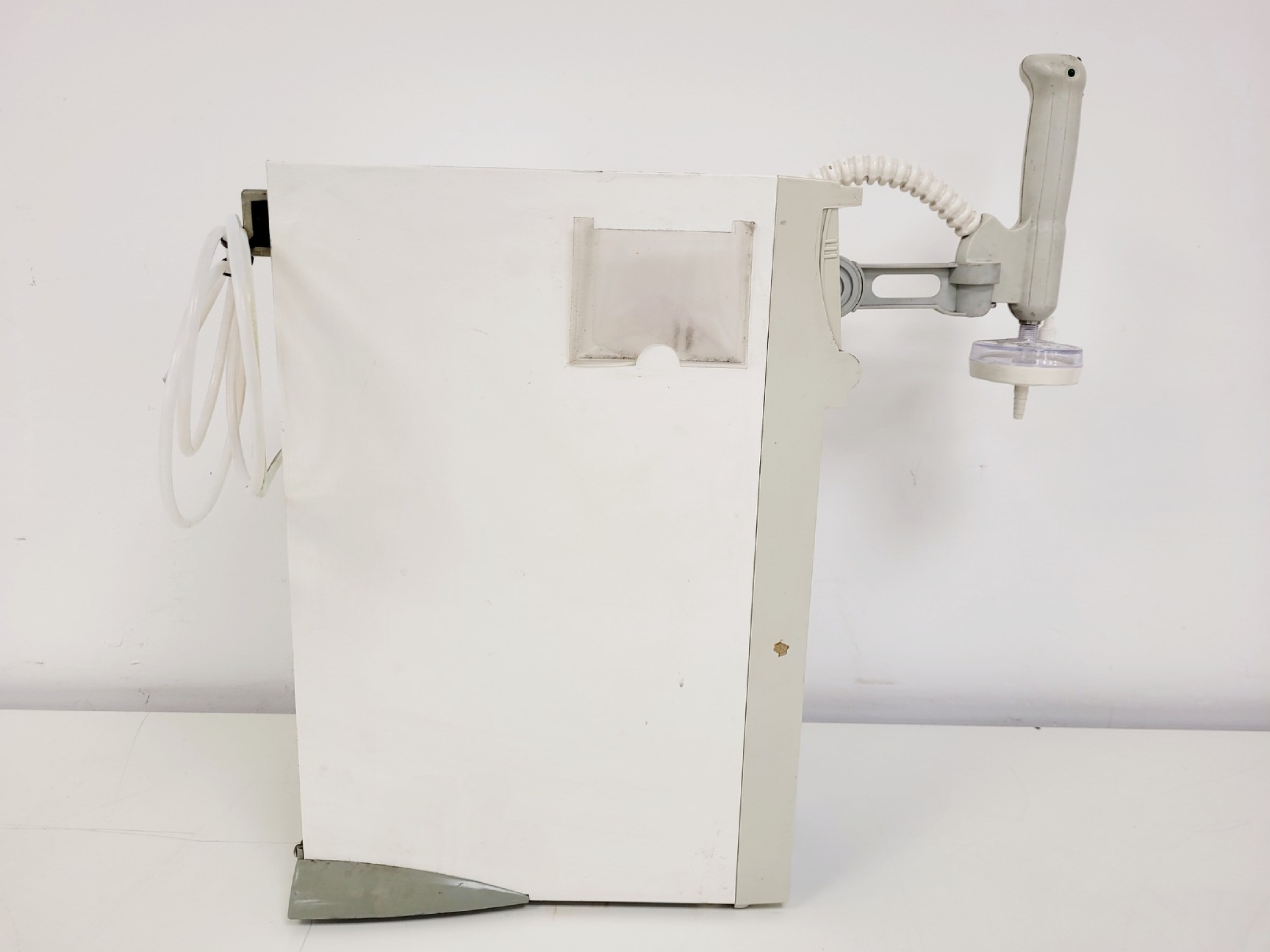 Image of Millipore Milli-Q Academic Water Purification System Lab