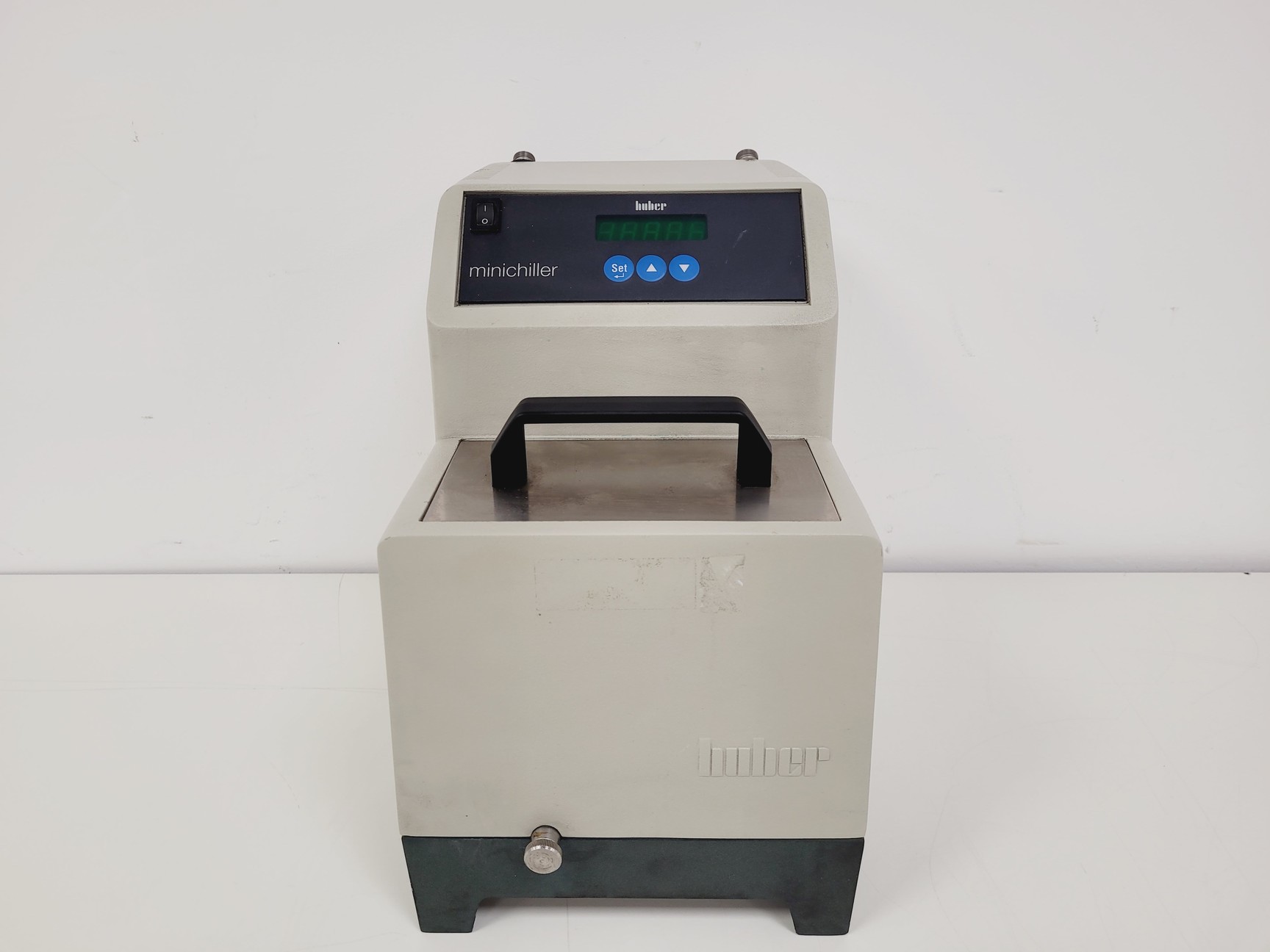 Image of Huber Minichiller Refrigerated Water Bath Lab