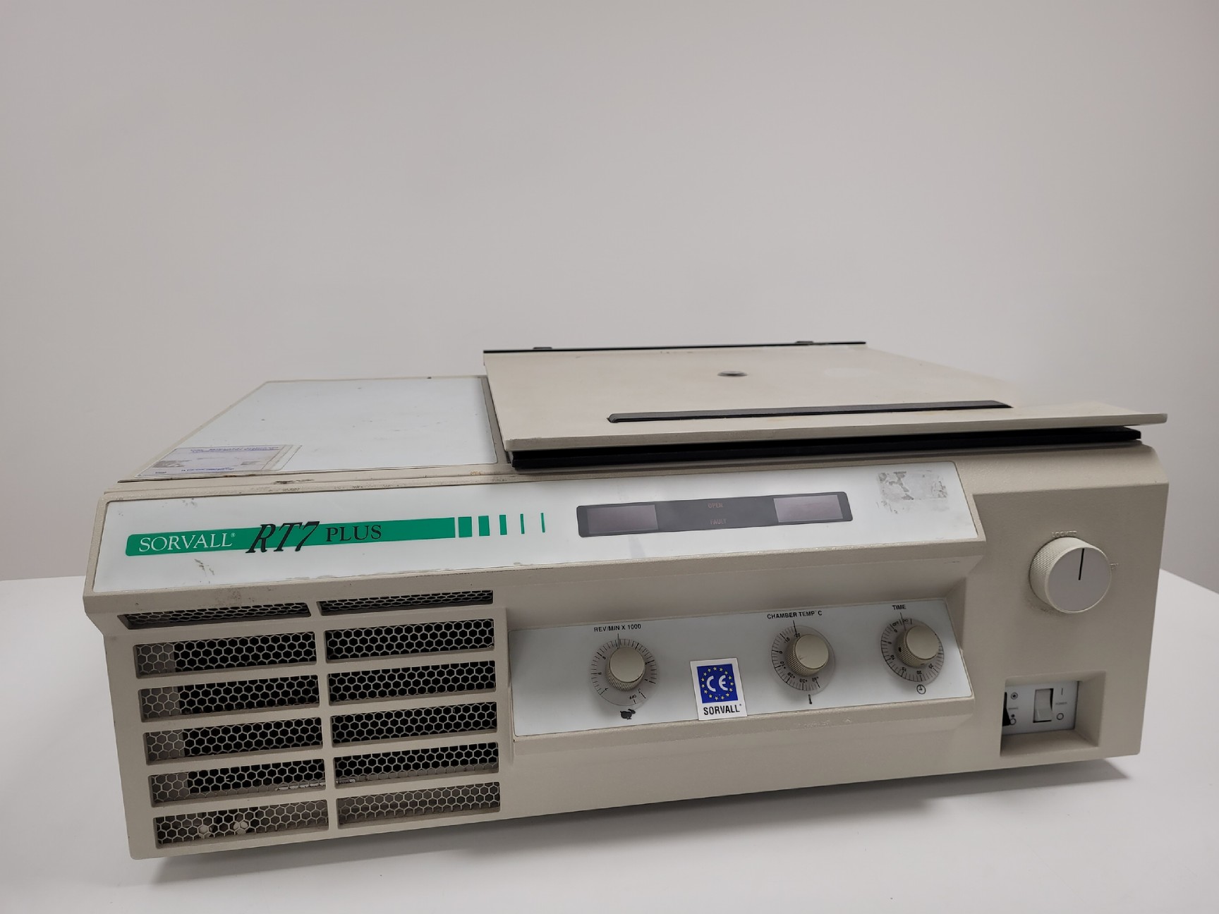 Image of Sorvall RT 7 Plus Refrigerated Centrifuge w/ RTH-250 Rotor Spares/Repair Lab