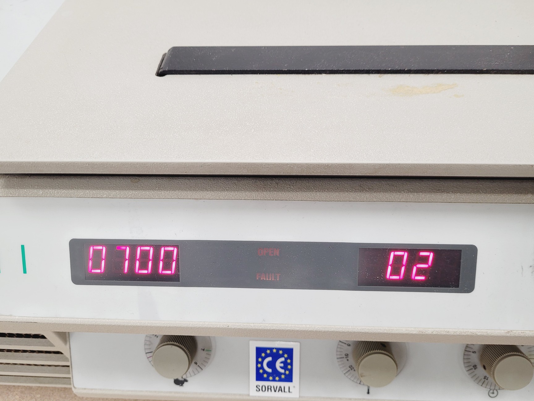 Image of Sorvall RT 7 Plus Refrigerated Centrifuge w/ RTH-250 Rotor Spares/Repair Lab