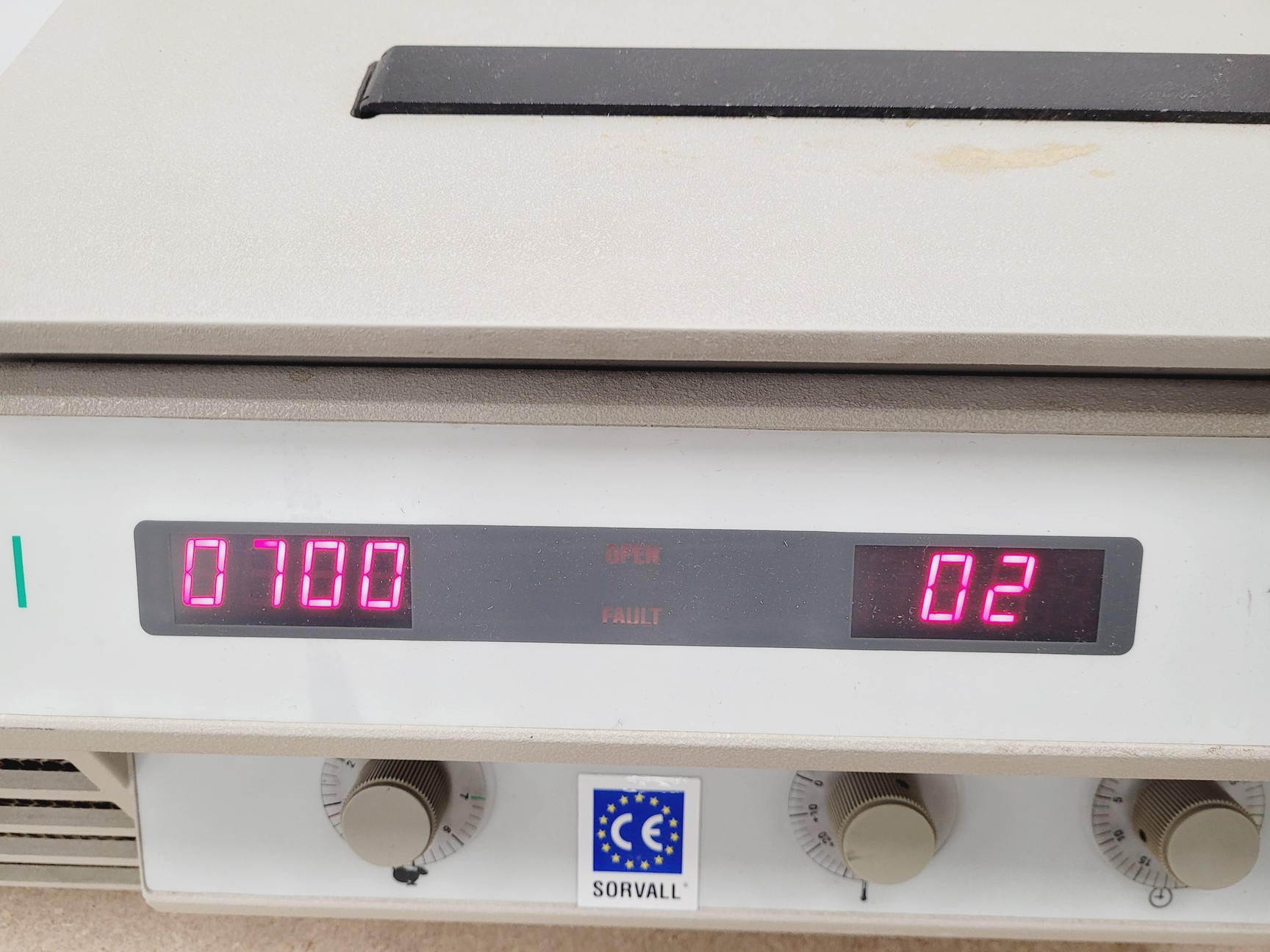 Image of Sorvall RT 7 Plus Refrigerated Centrifuge w/ RTH-250 Rotor Spares/Repair Lab