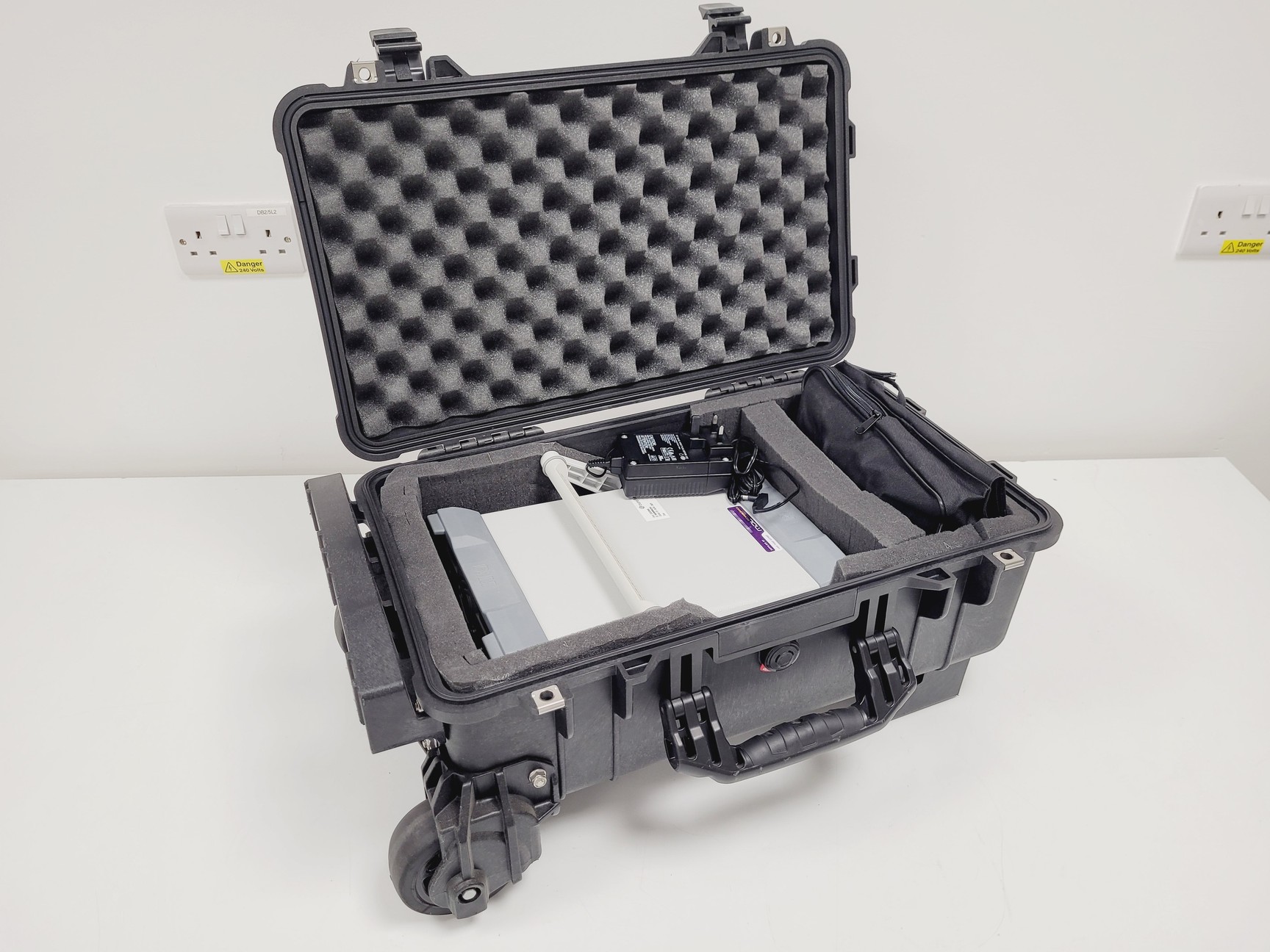 Image of PMM 9010F Fast EMI Receiver & Analyzer 10 Hz – 18 GHz