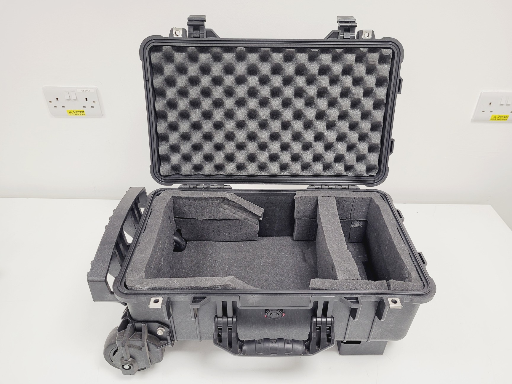 Image of PMM 9010F Fast EMI Receiver & Analyzer 10 Hz – 18 GHz